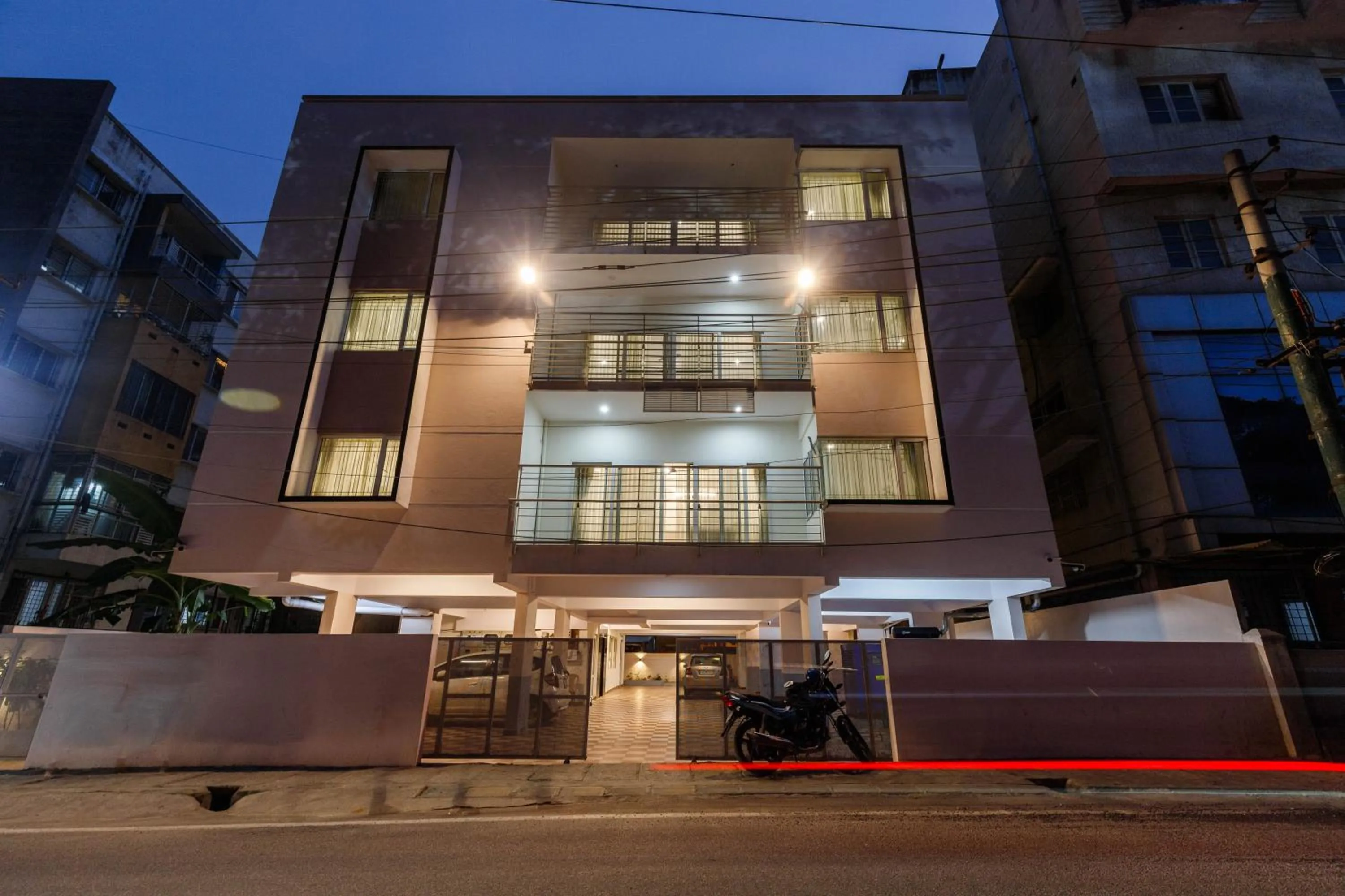 Night in Sunlight Serviced Apartments