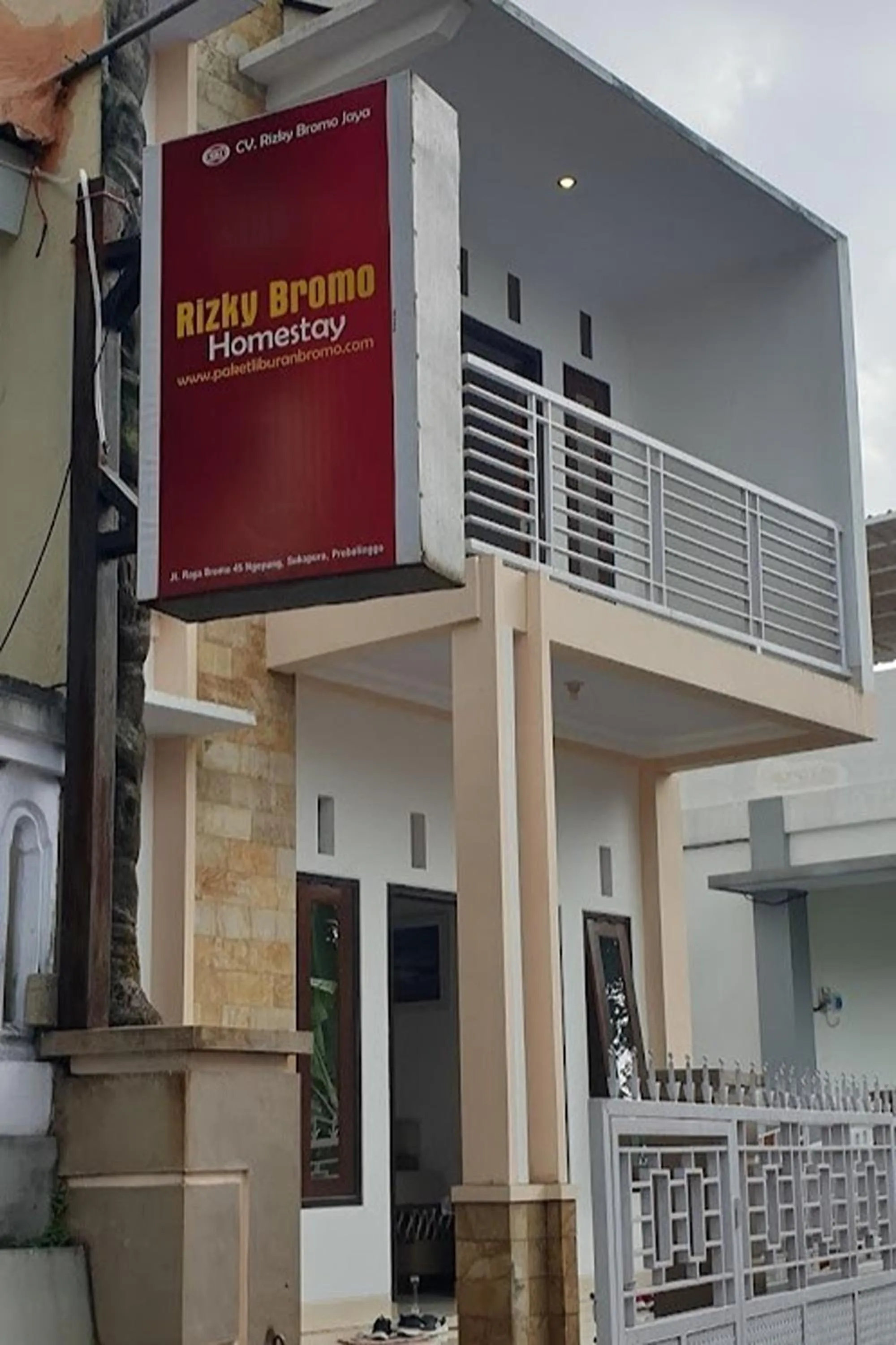 Property building in Rizky Bromo Homestay