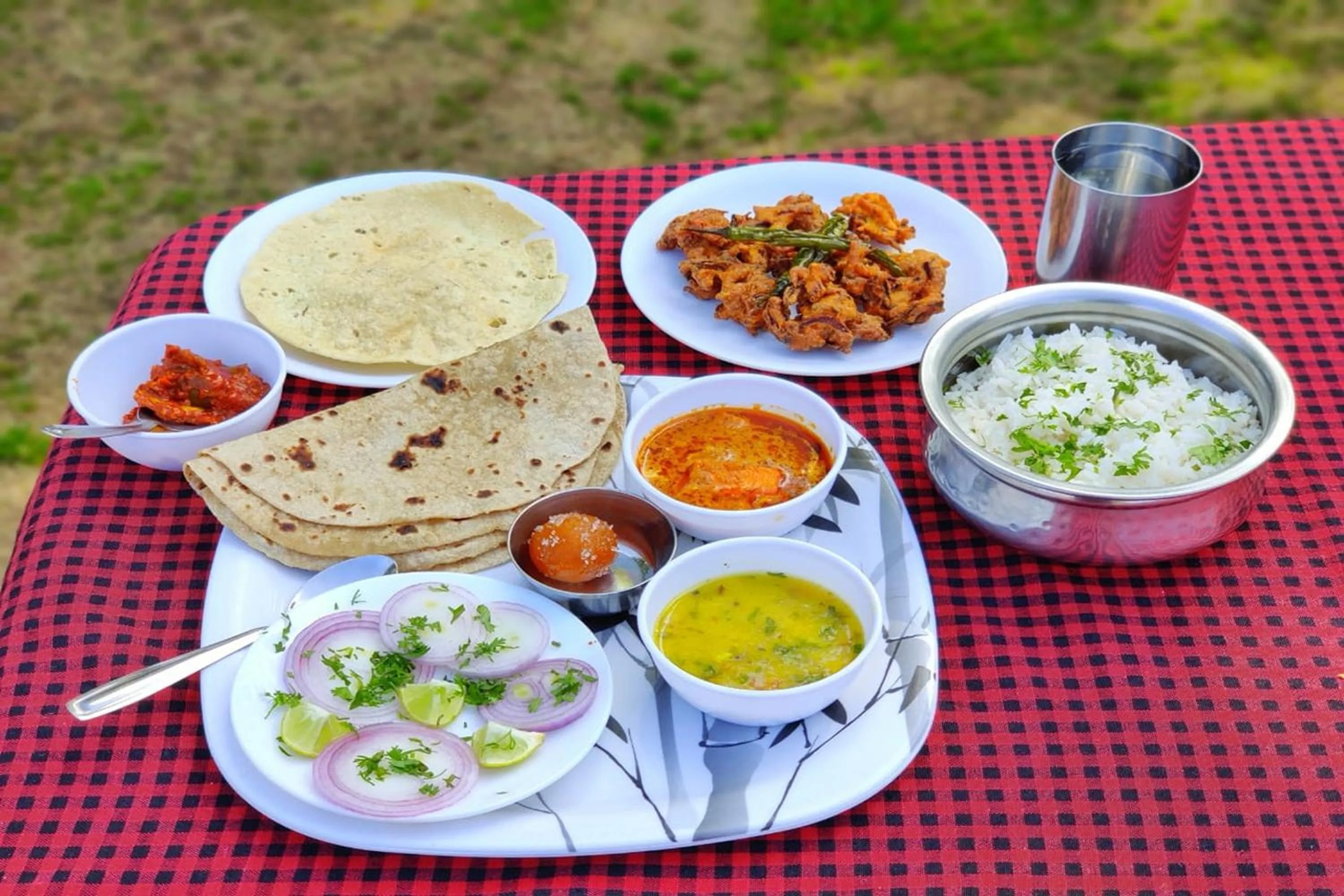 Restaurant/places to eat in Strawberry Land Resort