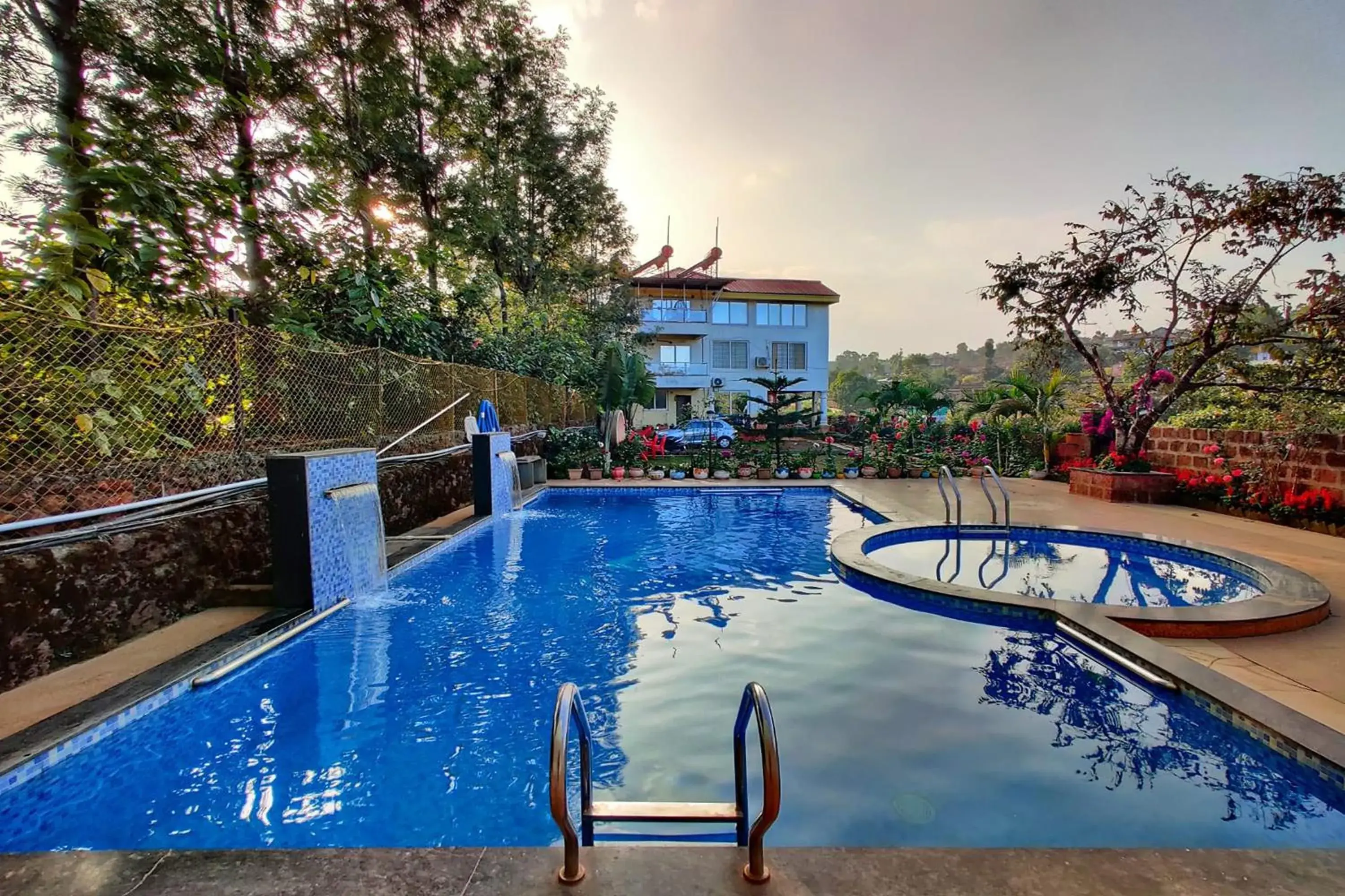 Strawberry Land Resort Strawberry Land Resort