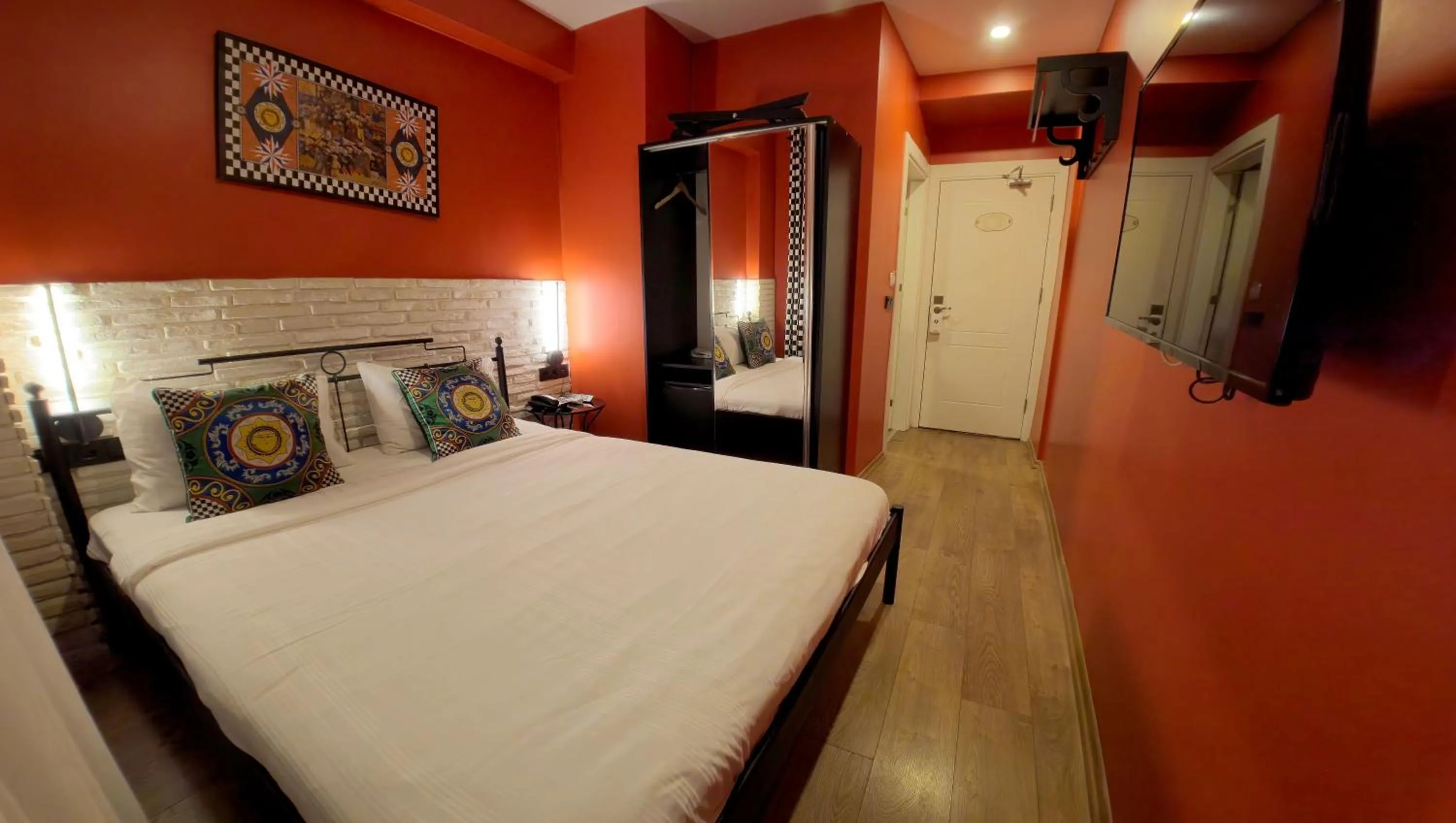 Bedroom, Bed in THINK HOTEL