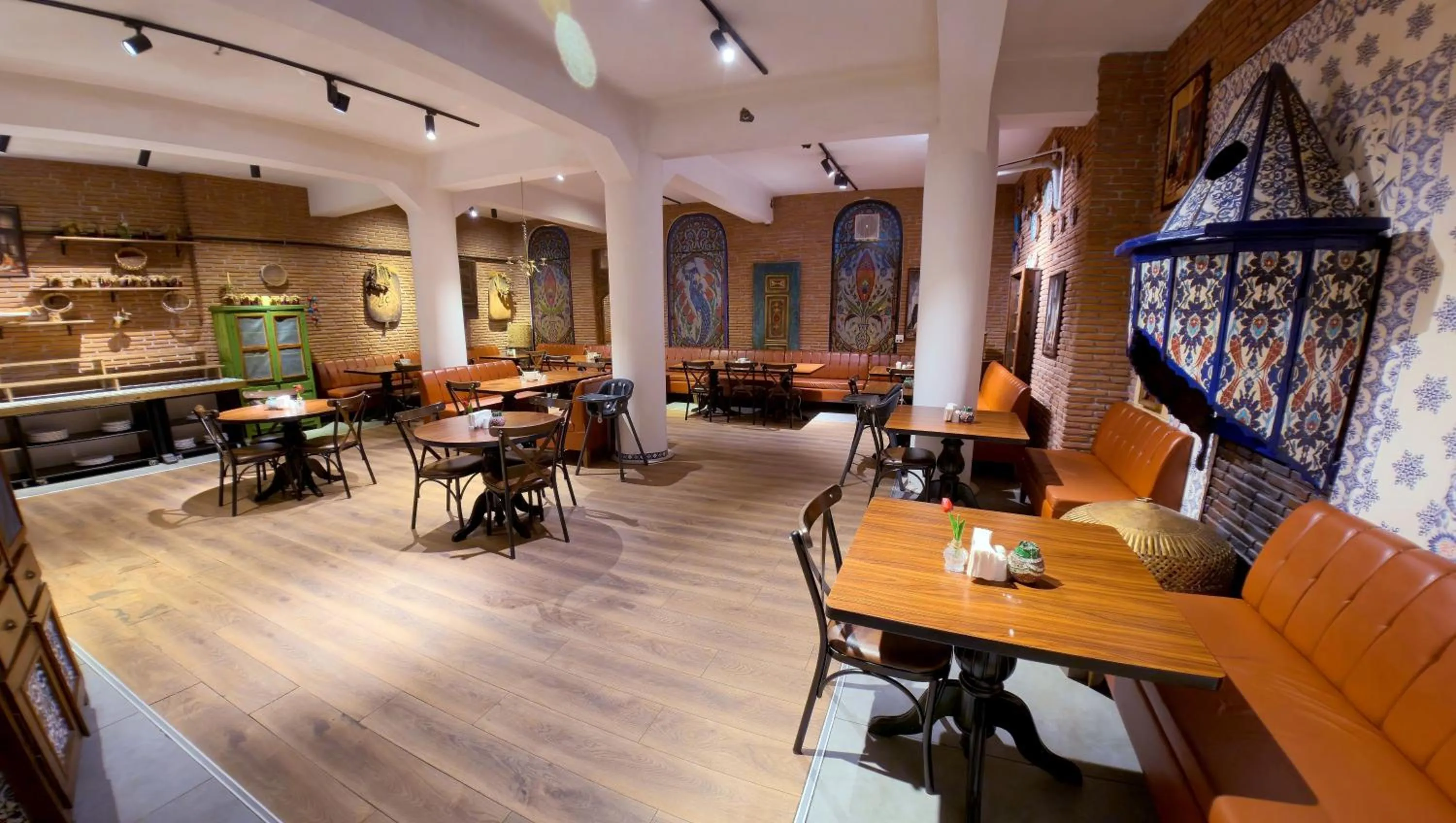 Breakfast in THINK HOTEL