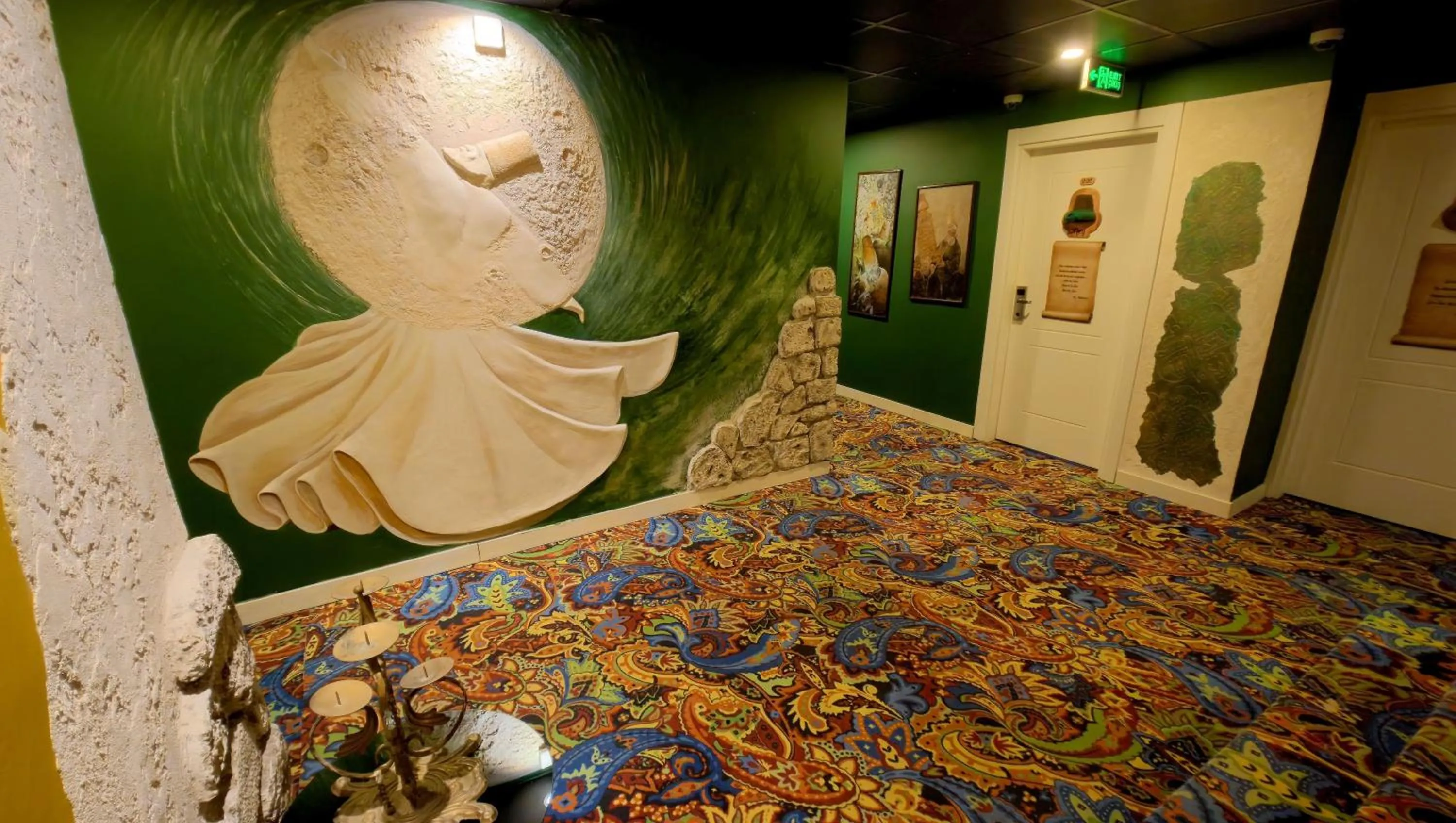 Floor plan, Bed in THINK HOTEL