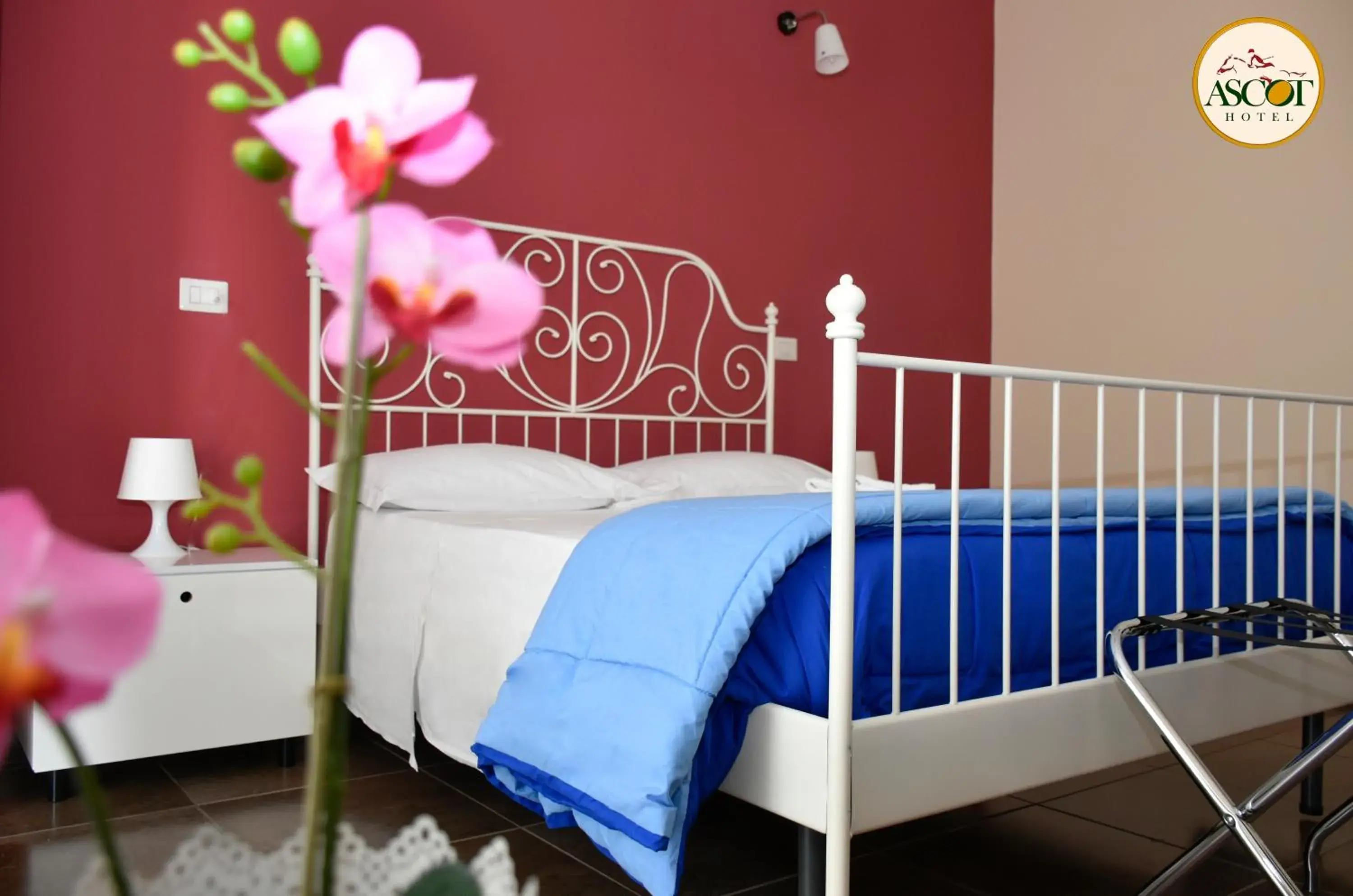 Standard Single Room in Hotel Ascot Standard Single Room in Hotel Ascot