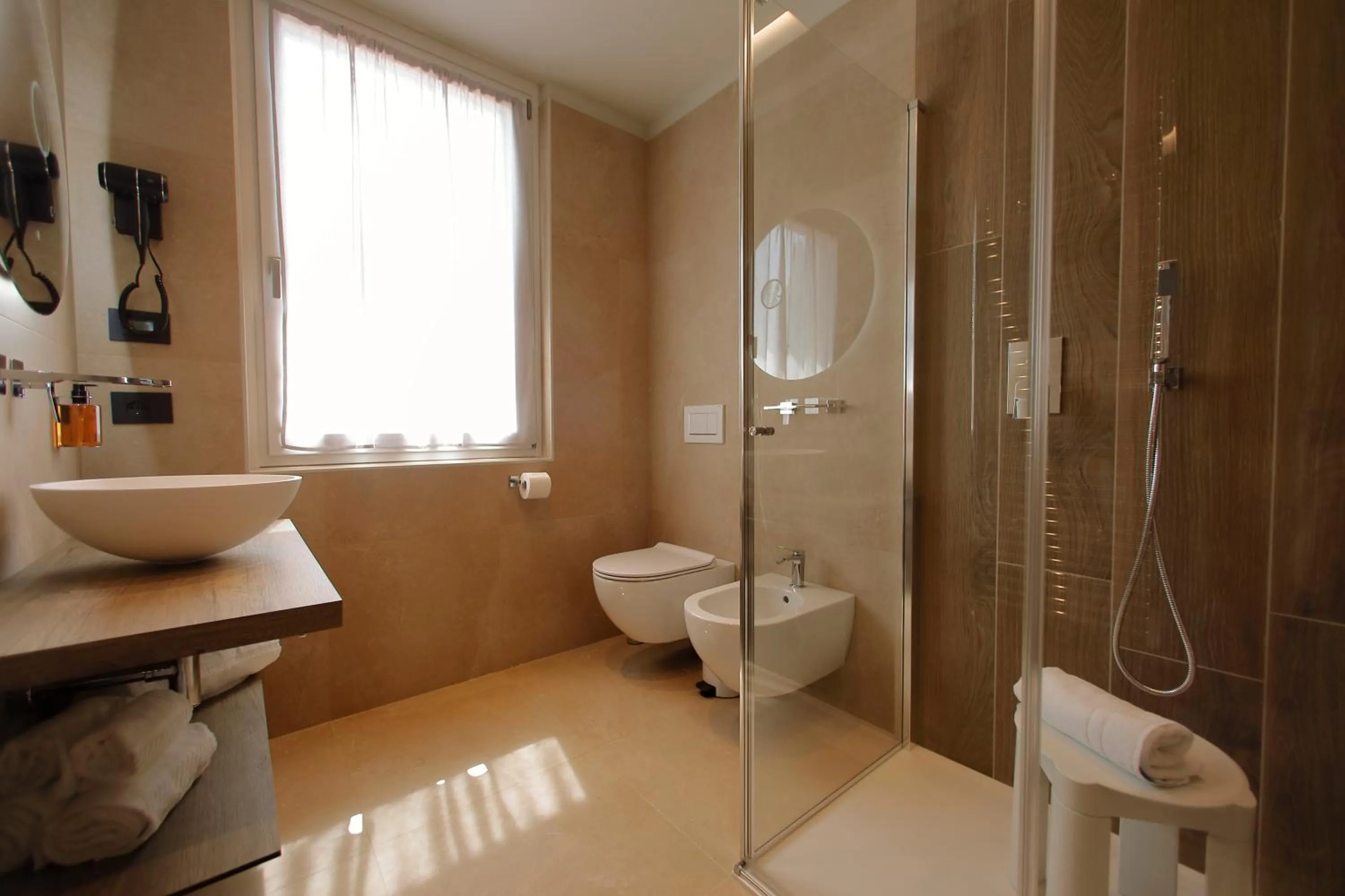 Bathroom in Hotel Namia by Dori