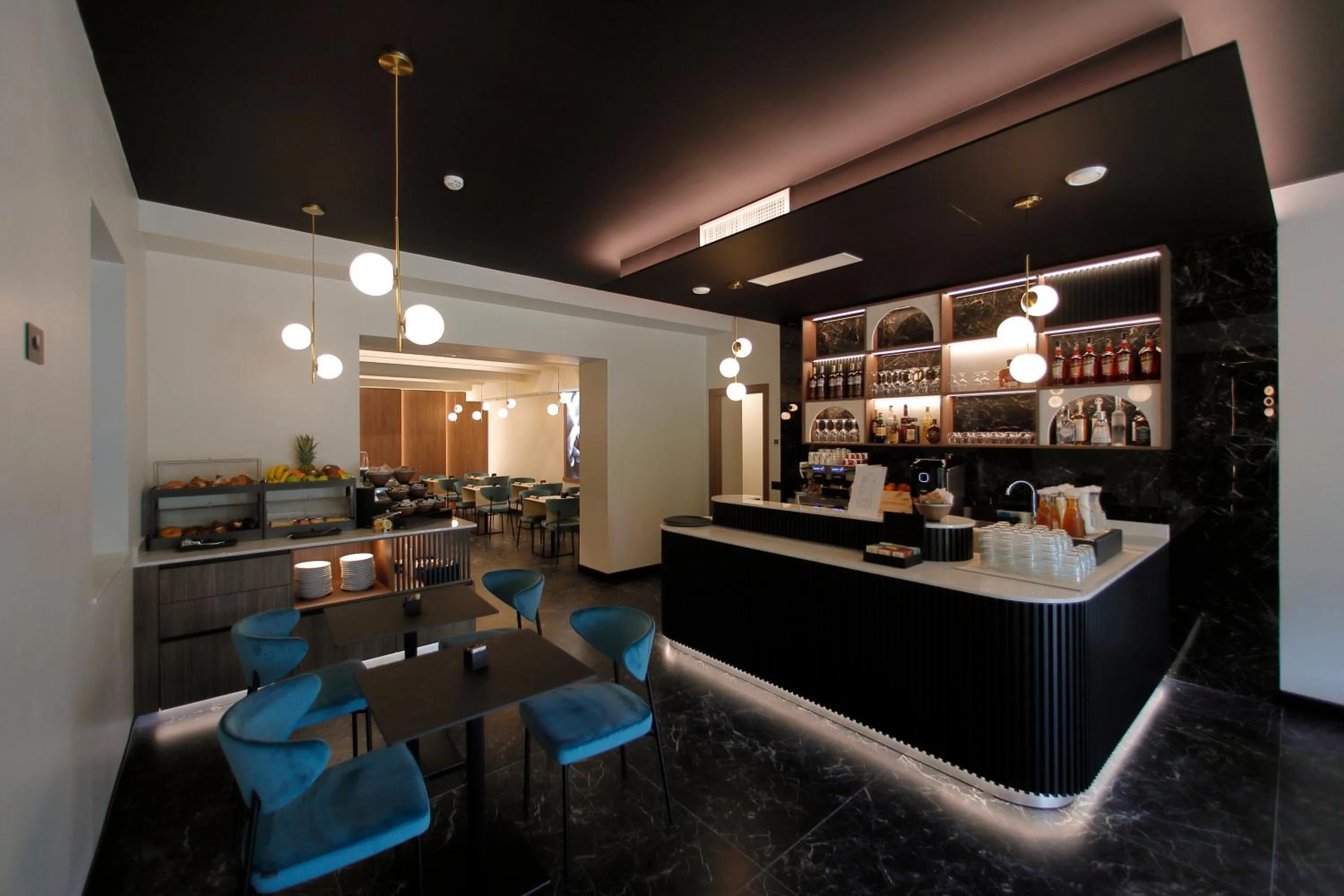 Breakfast in Hotel Namia by Dori