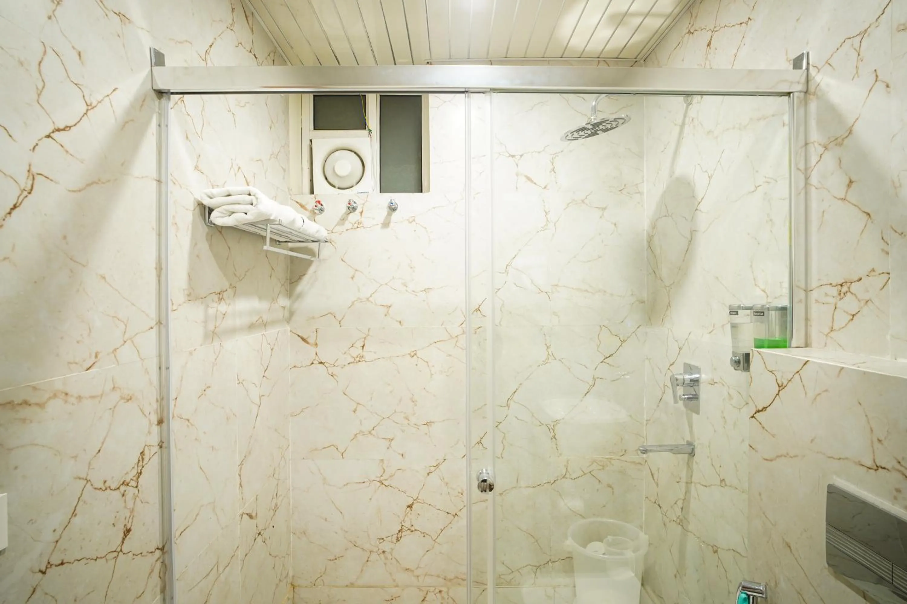 Bathroom in Hotel Nirvana Bliss, Behind Parmarth Niketan