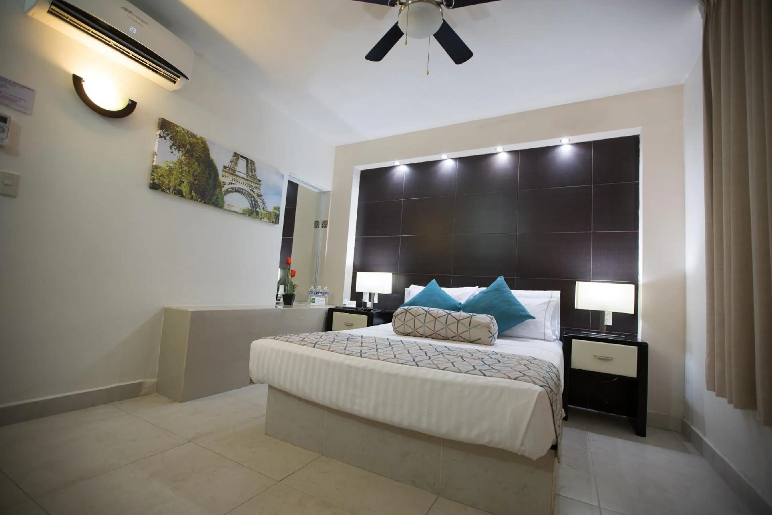 Decorative detail, Bed in Hotel La Torre San Francisco