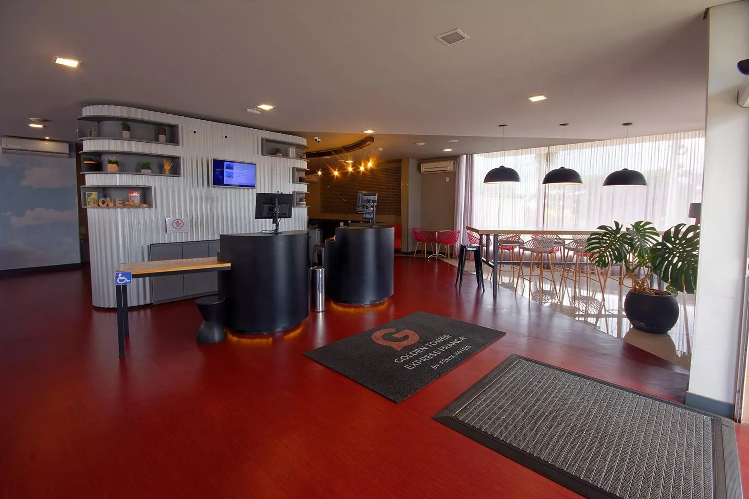 Lobby or reception in Golden Tower Express Franca by Fênix Hotéis