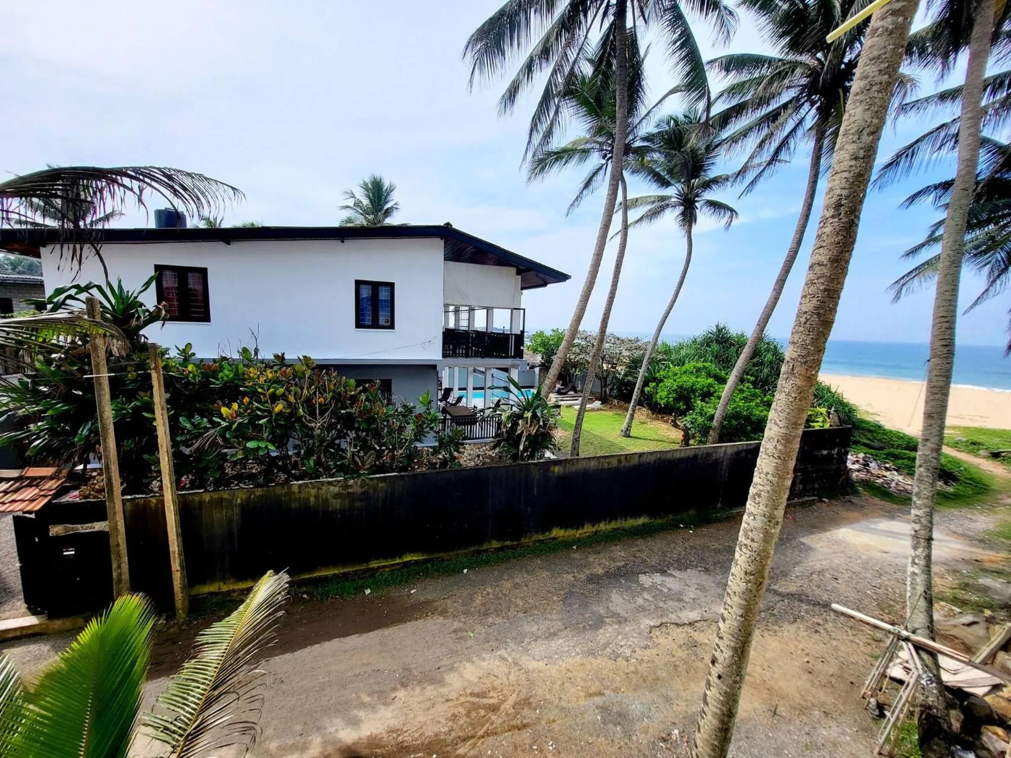 Beach Villa Yang near Hikkaduwa, with Pool and Cook - Semi-detached House