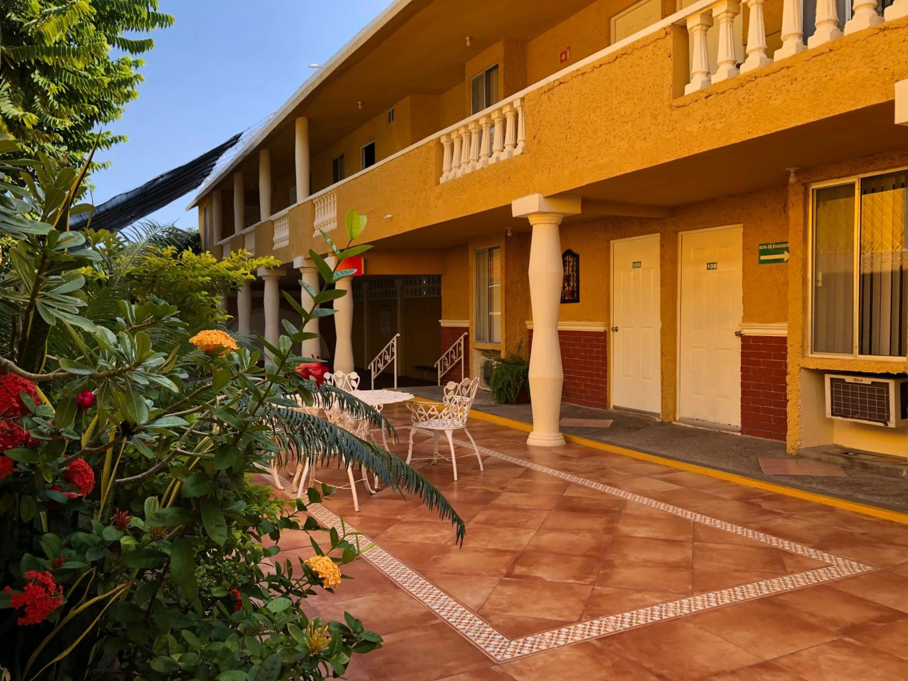 Patio in Hotel Suites Ejecutivas