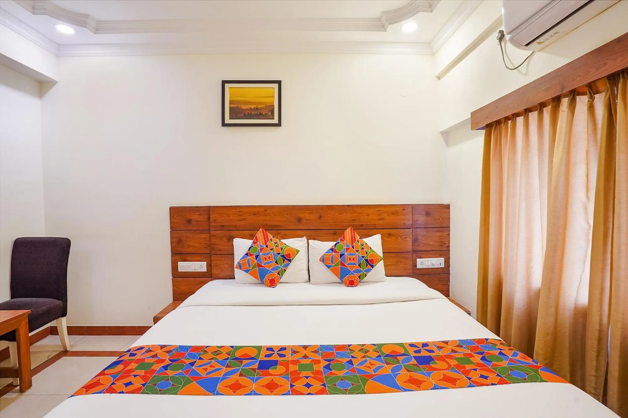 Bed in FabHotel Savi Inn - Nr Mantri Square Mall