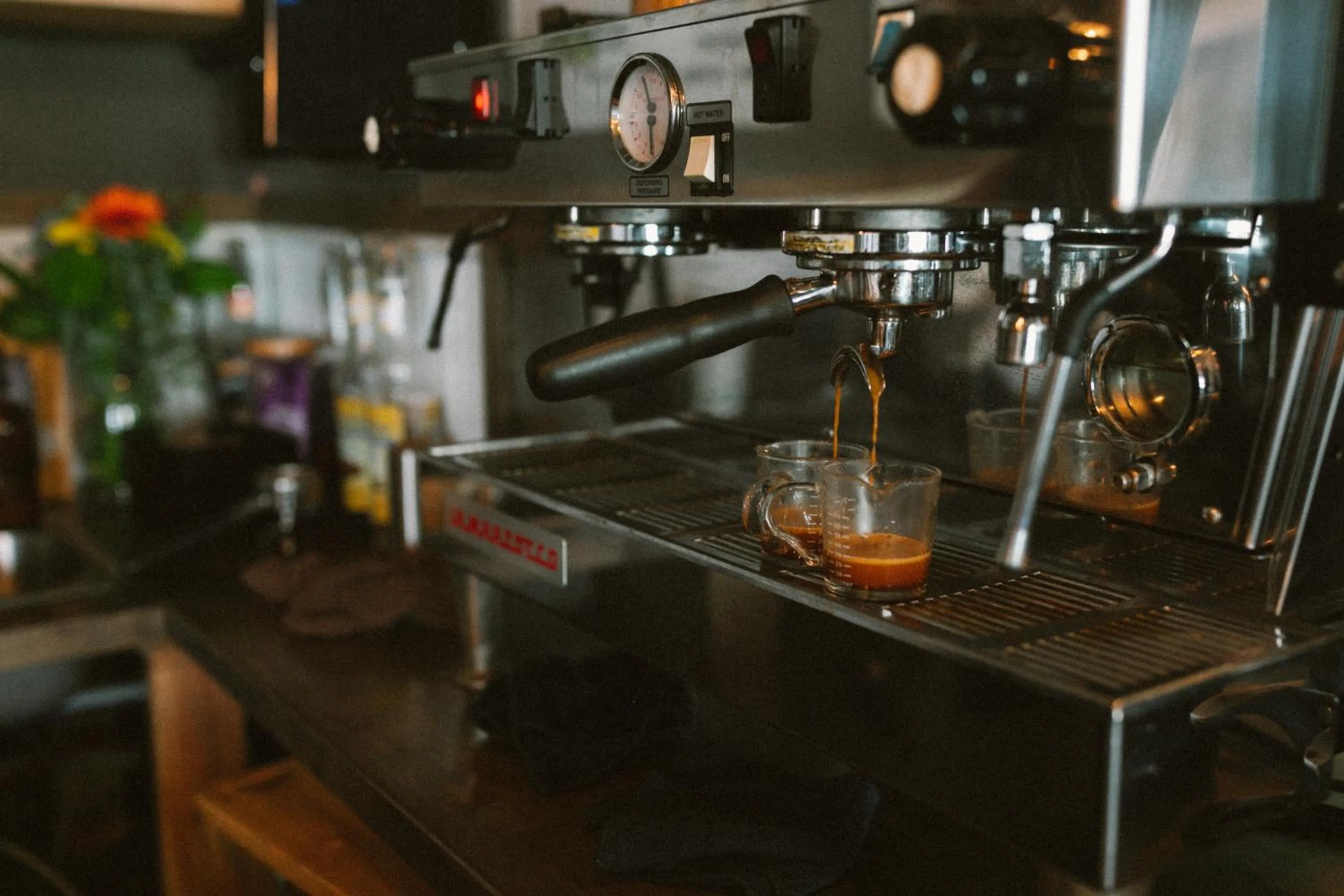 Coffee/tea facilities in Adrift Hotel
