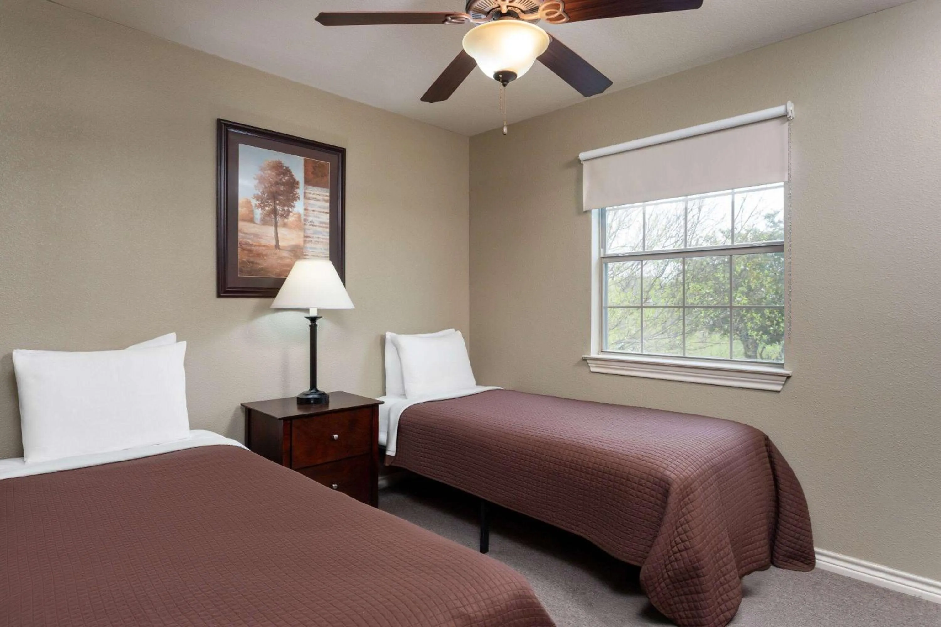 Photo of the whole room, Bed in Eagle's Den Three Rivers Texas a Travelodge by Wyndham