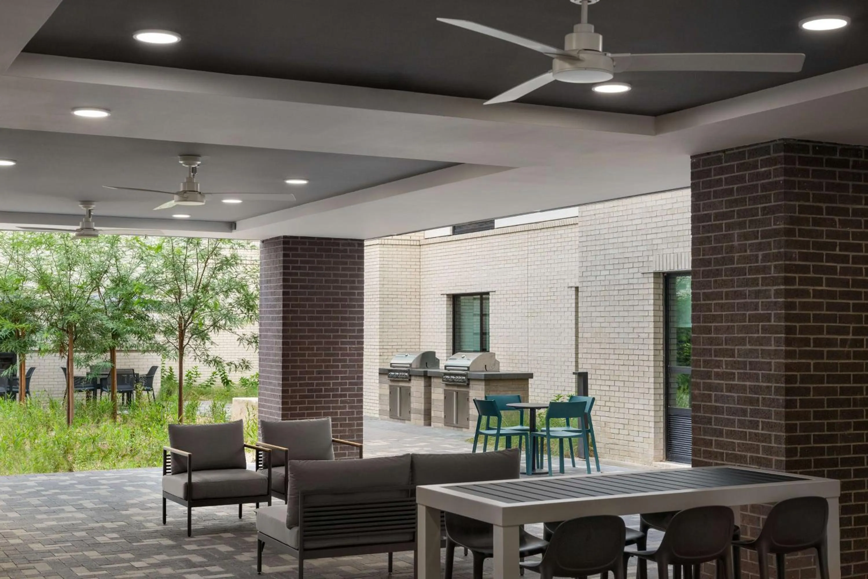 Patio in Hampton by Hilton East Austin - near UT and Capitol