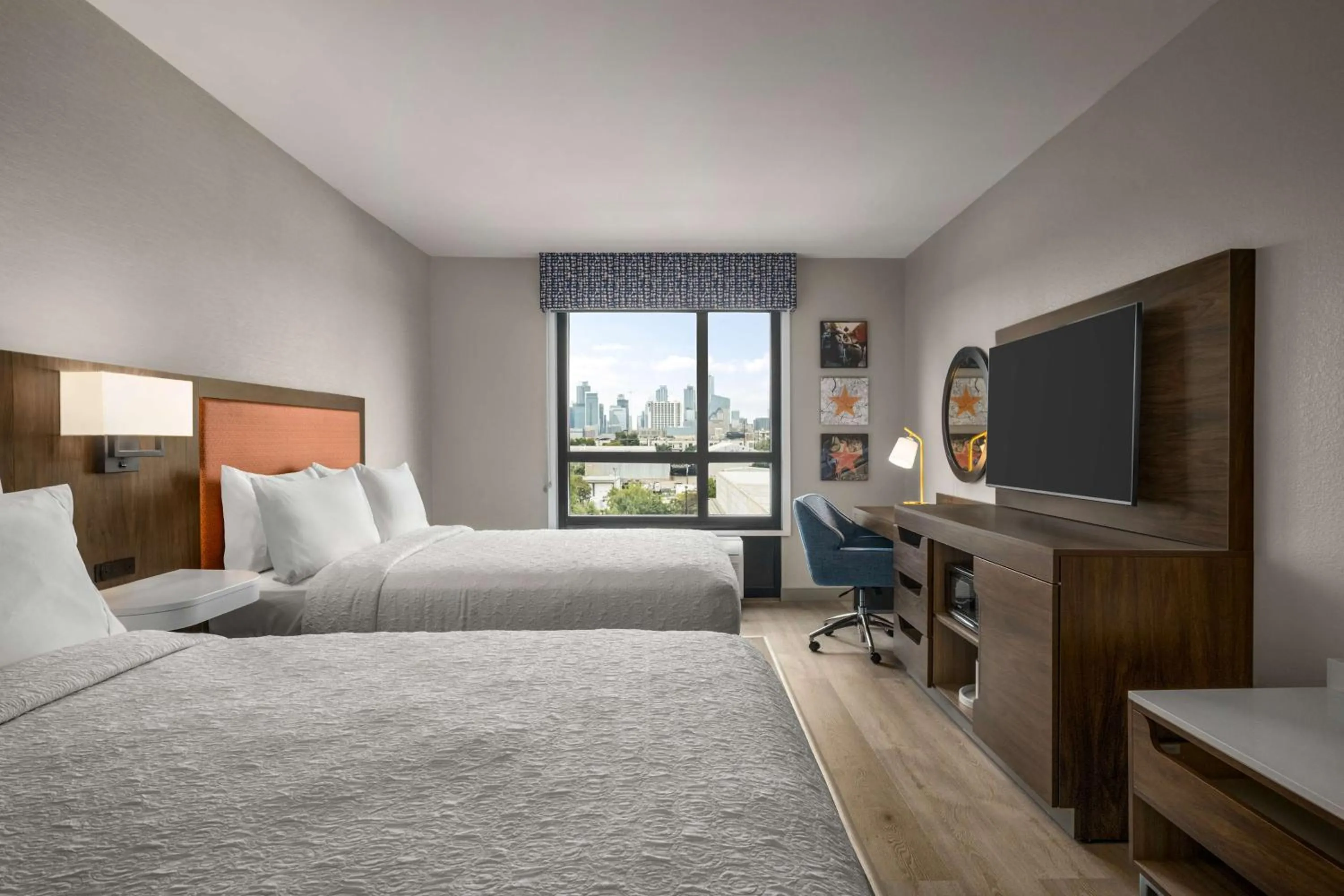 Coffee/tea facilities, Bed in Hampton by Hilton East Austin - near UT and Capitol