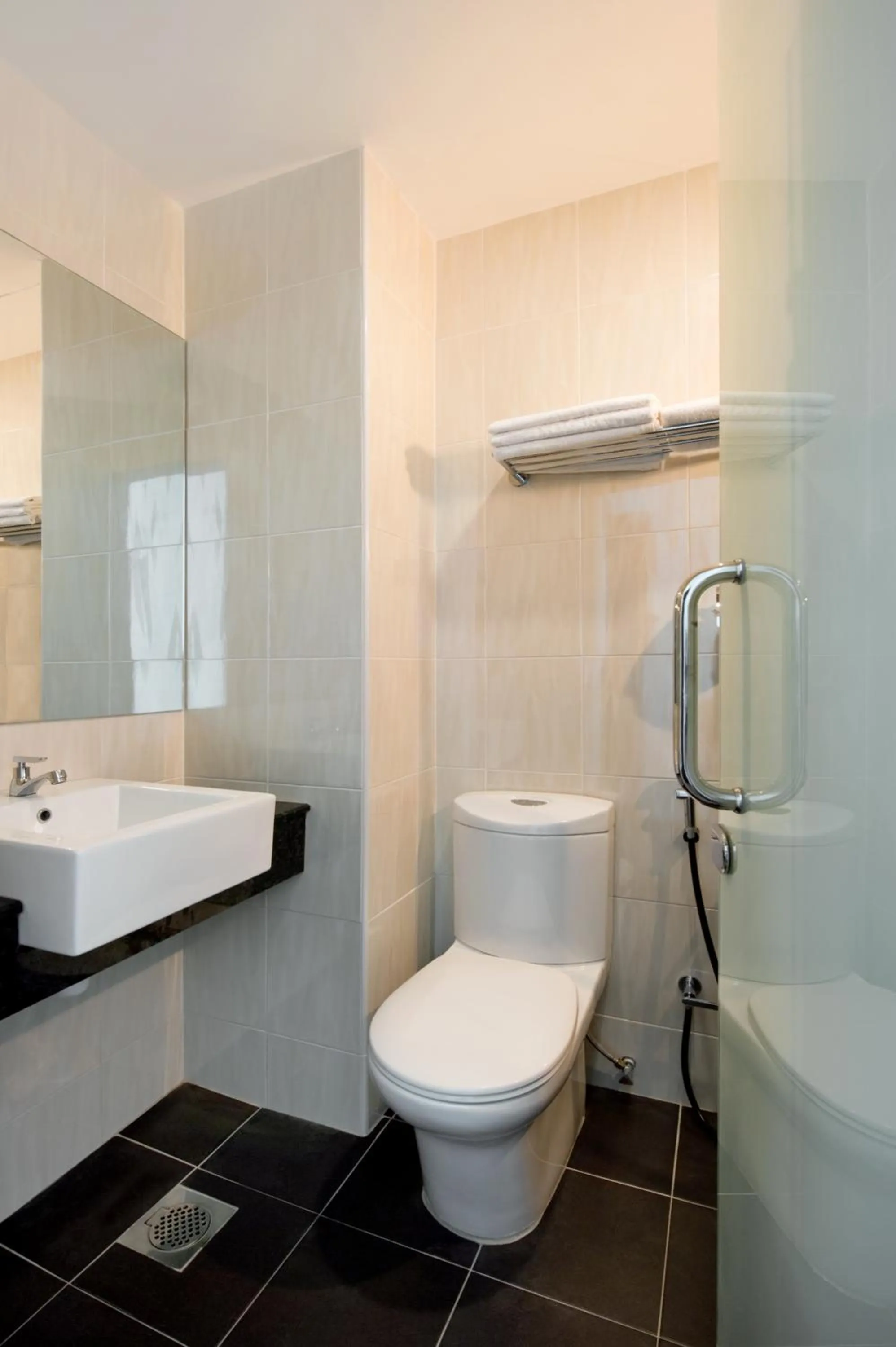 Bathroom in The Explorer Hotel