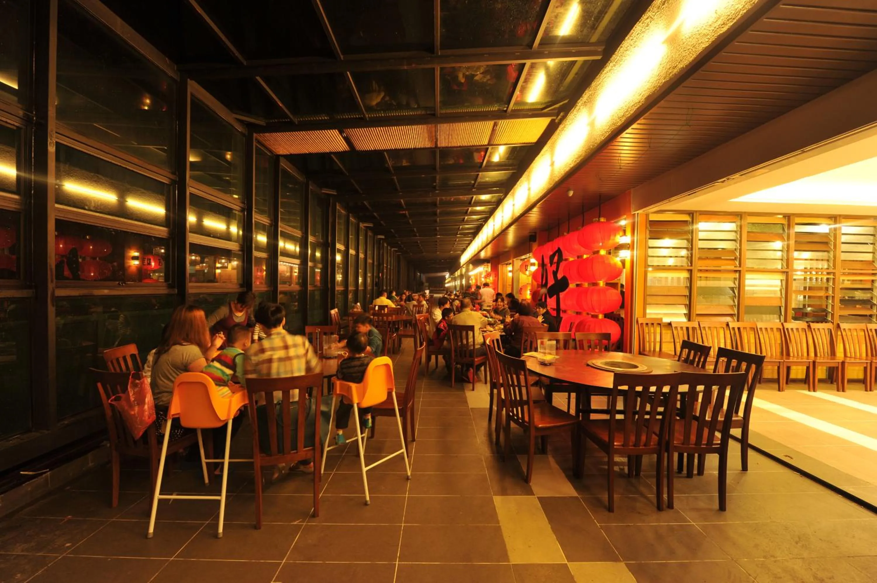 Restaurant/places to eat in Nova Highlands Hotel