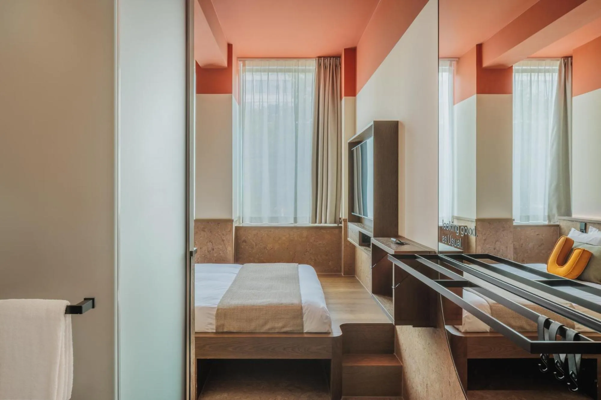 Bedroom in The Usual Rotterdam