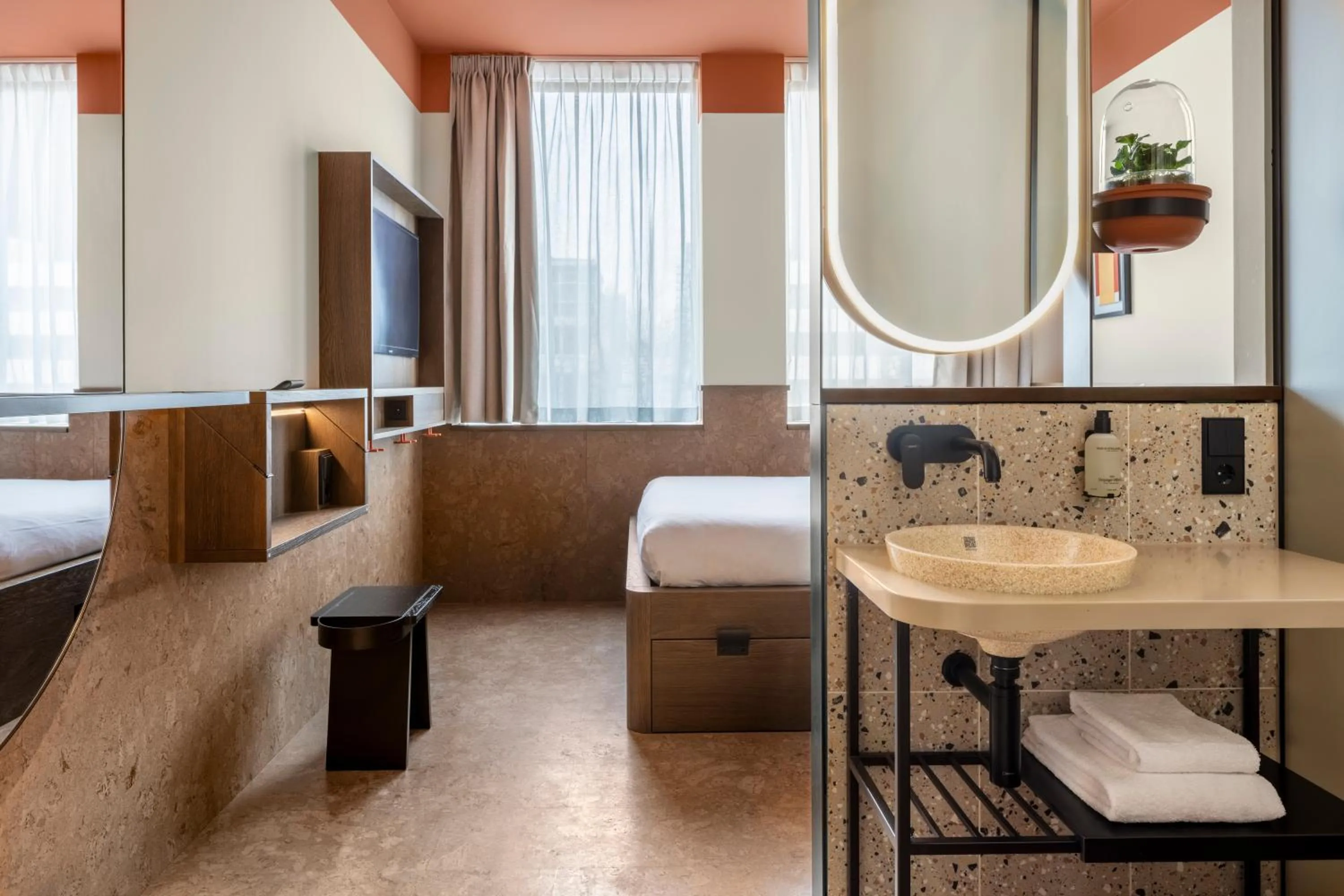 Bed in The Usual Rotterdam