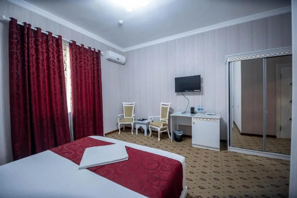 Bed in Reikartz Modarixon Bukhara