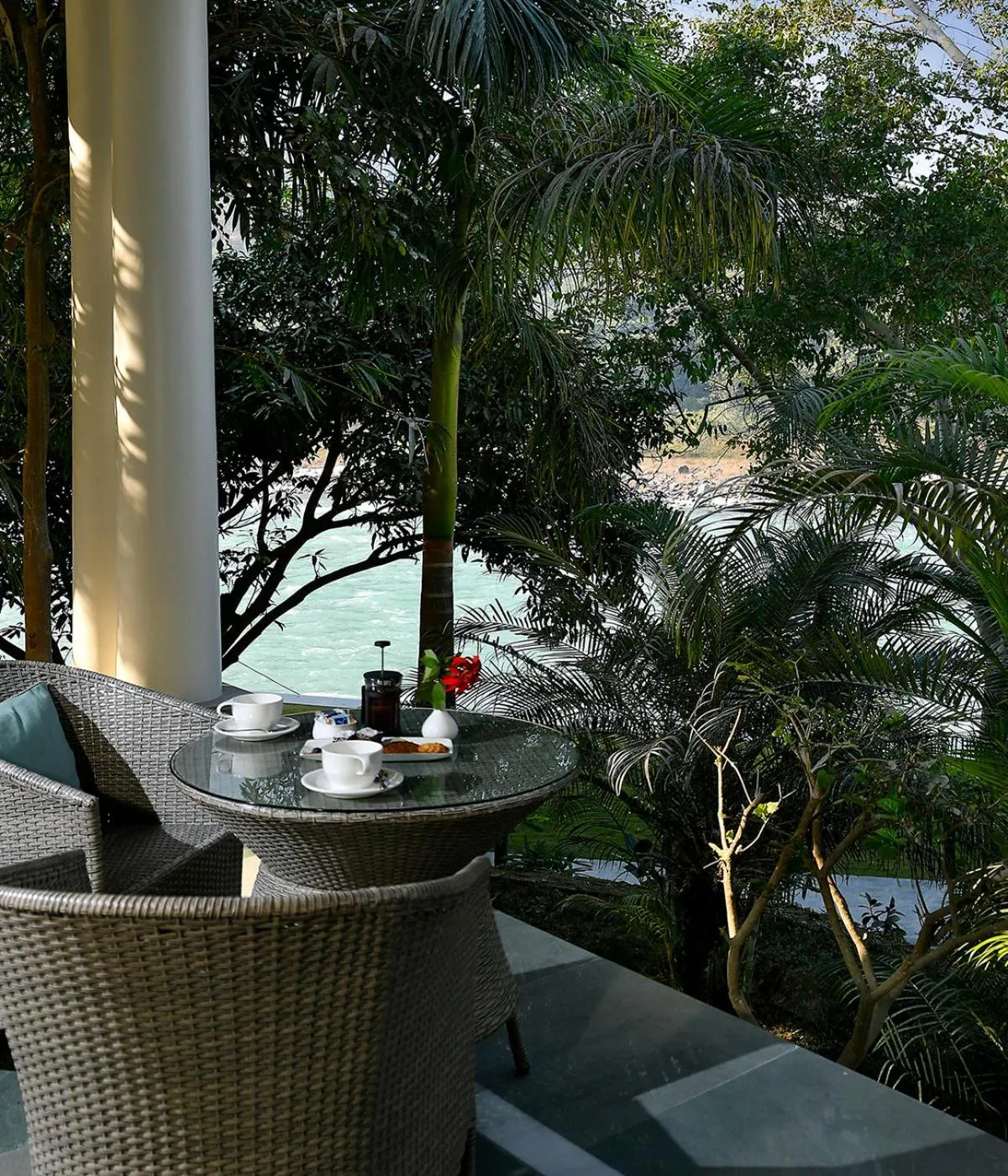 Restaurant/places to eat in Anand Kashi by the Ganges Rishikesh - IHCL Seleqtions