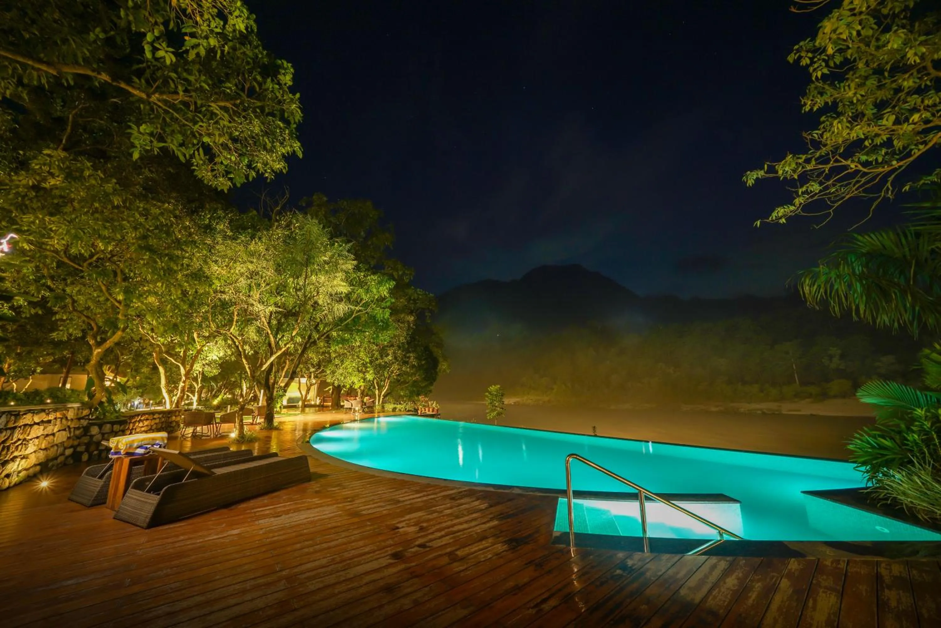 Swimming pool in Anand Kashi by the Ganges Rishikesh - IHCL Seleqtions