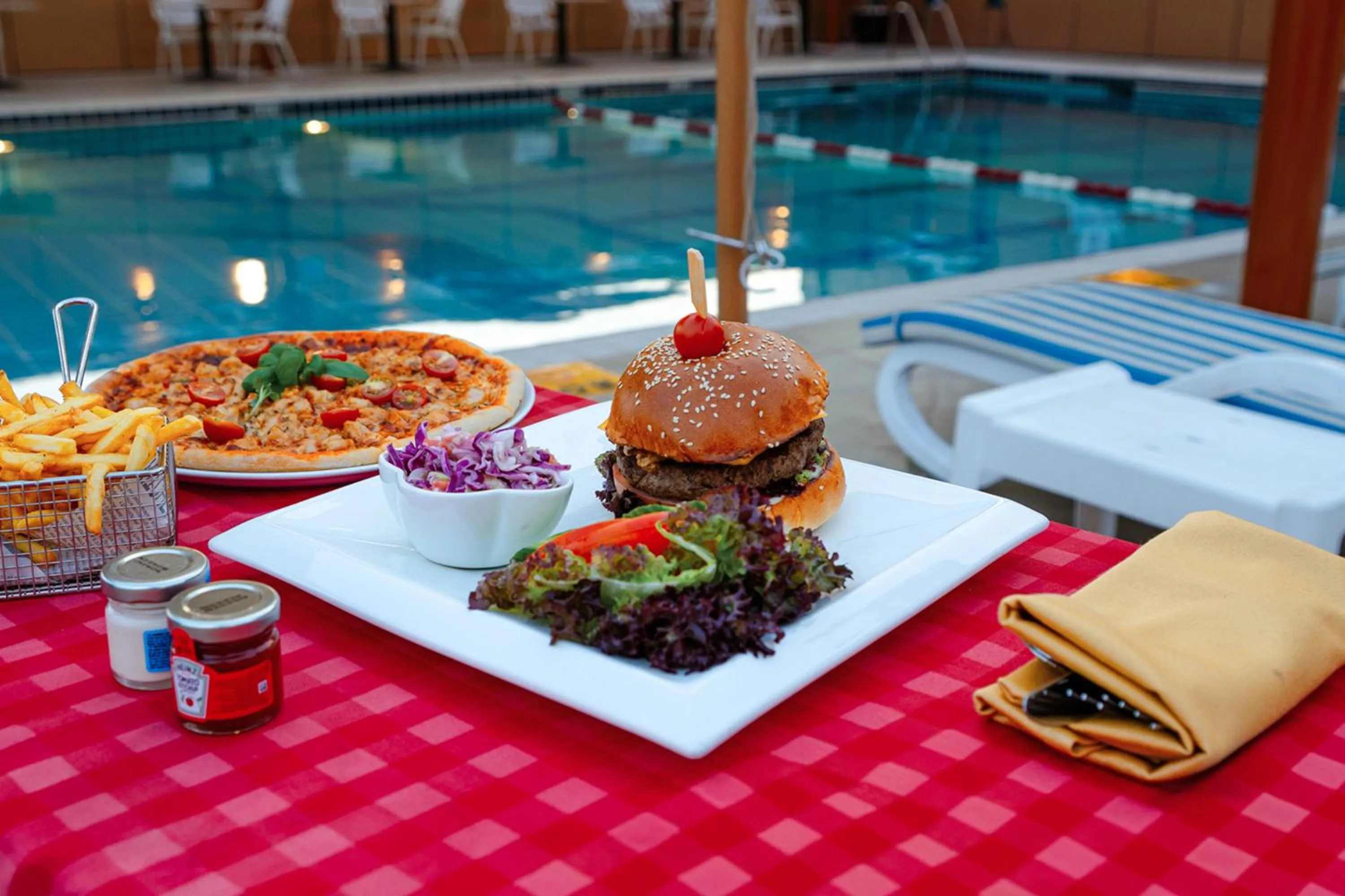 Food in Sheraton Khalidiya Hotel