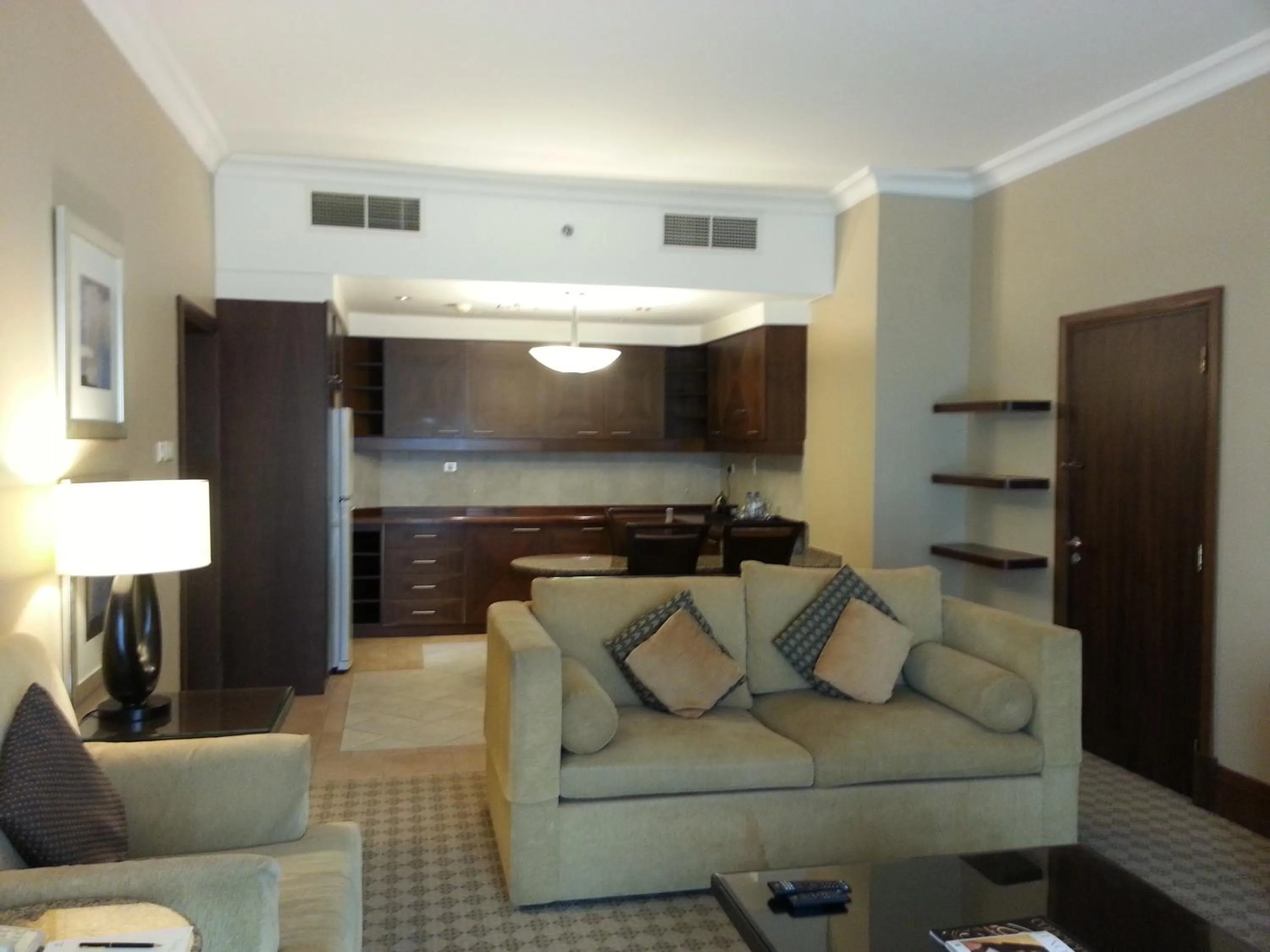 Living room in Sheraton Khalidiya Hotel