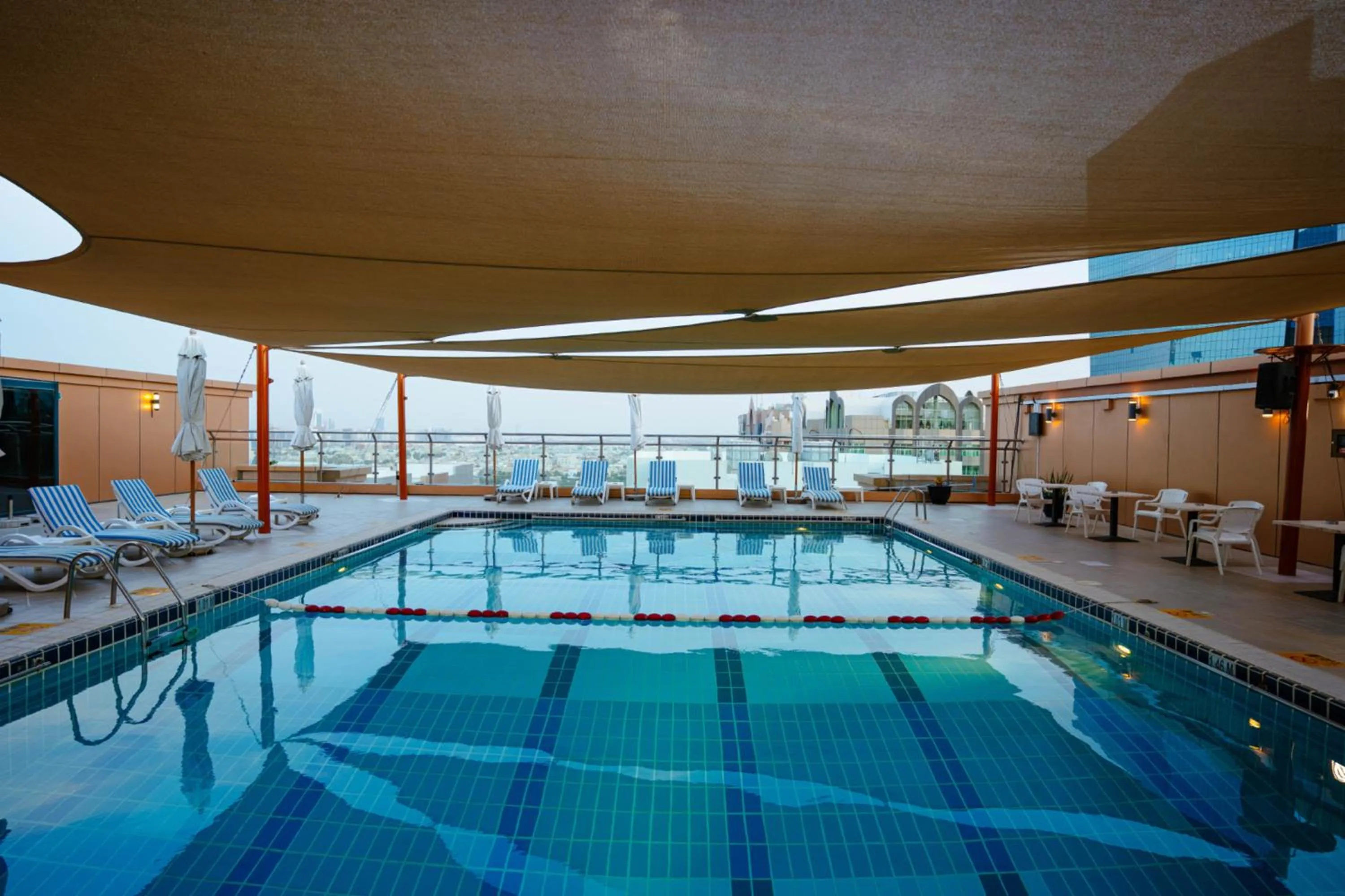 Swimming pool in Sheraton Khalidiya Hotel