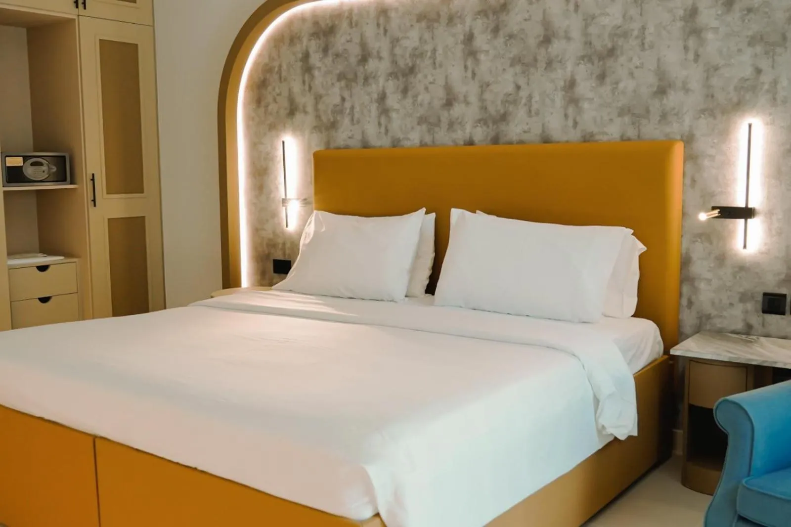 Bed in Sheraton Khalidiya Hotel