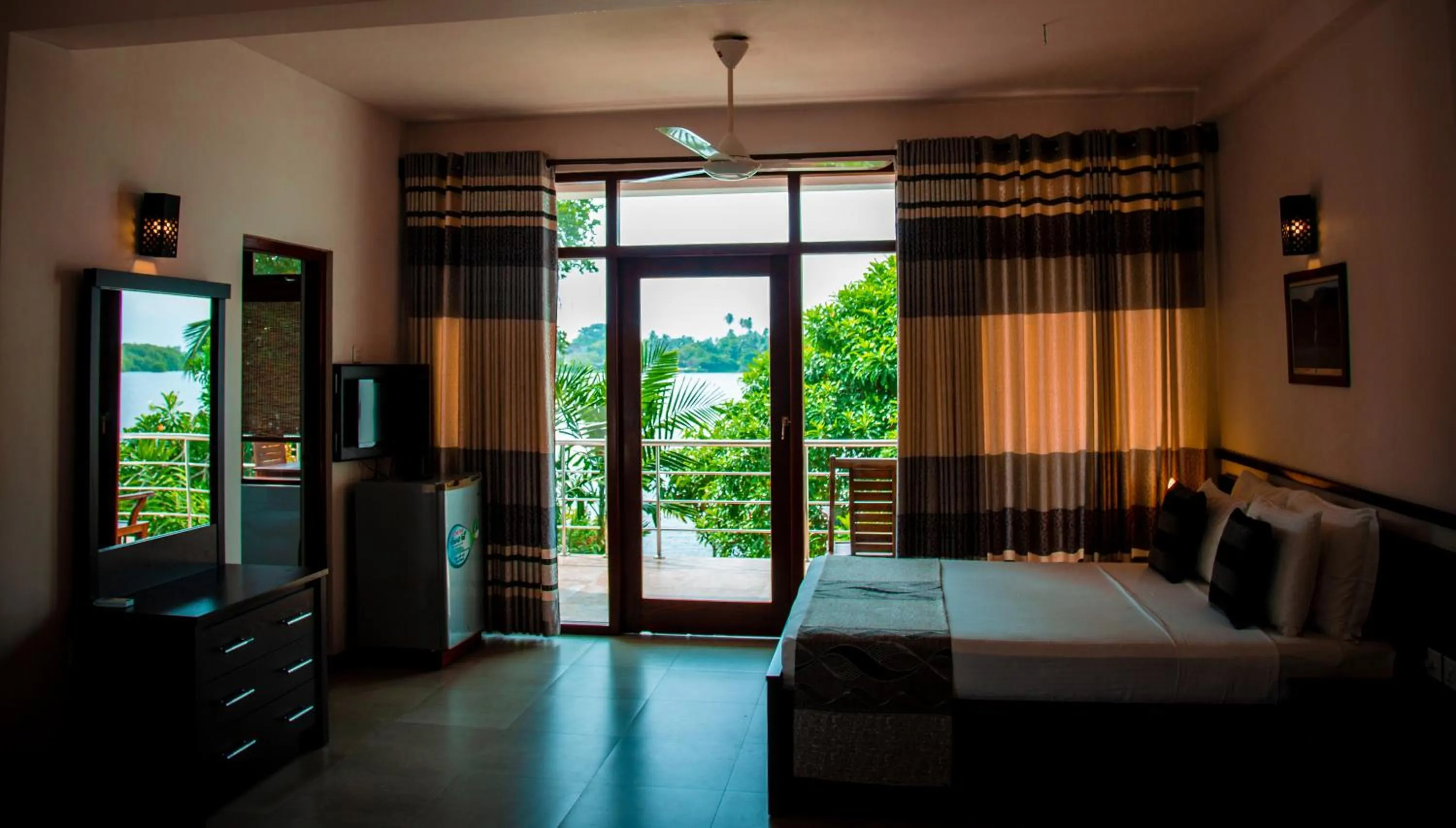 Bed in Riverside Inn Fuji