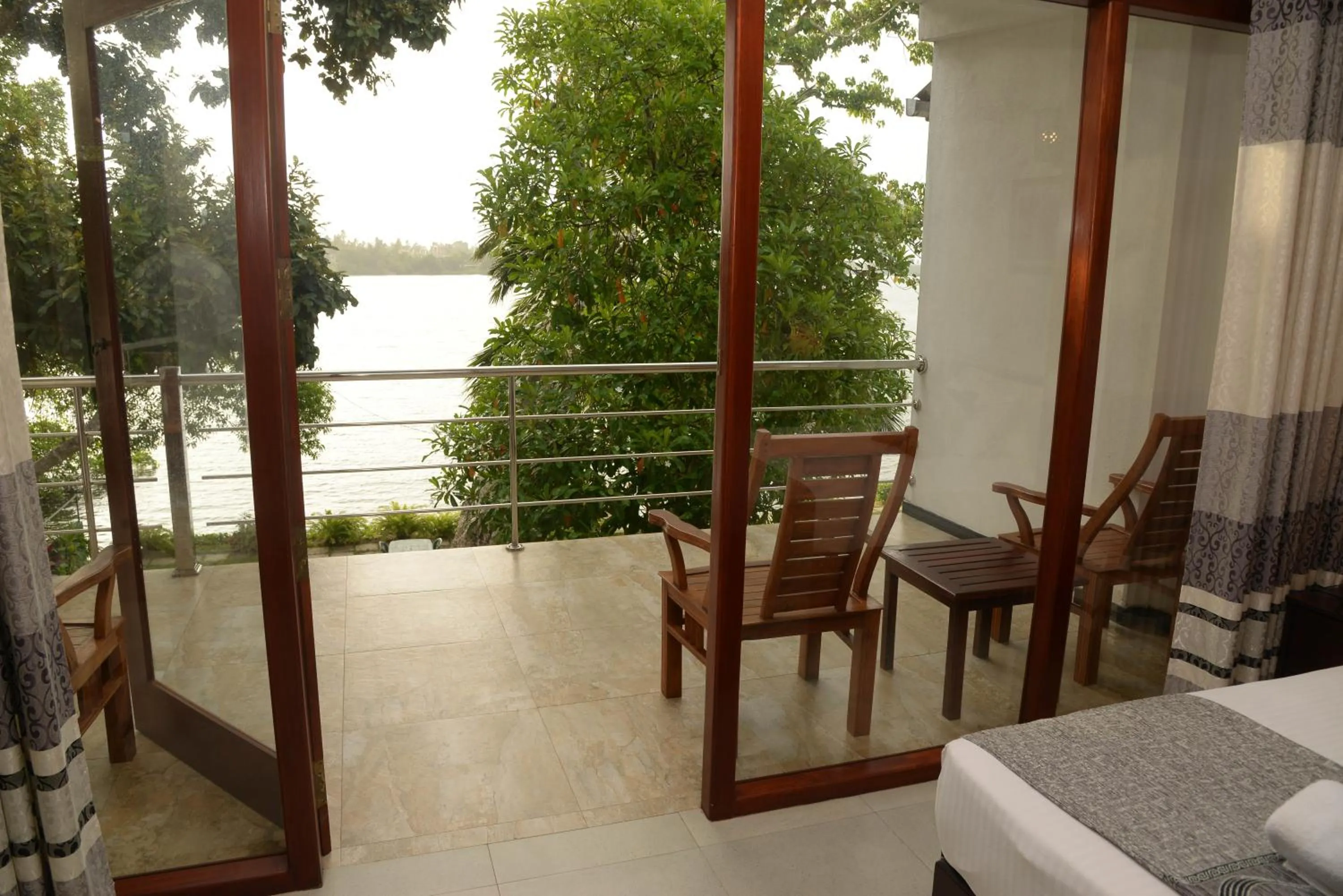 Balcony/Terrace in Riverside Inn Fuji