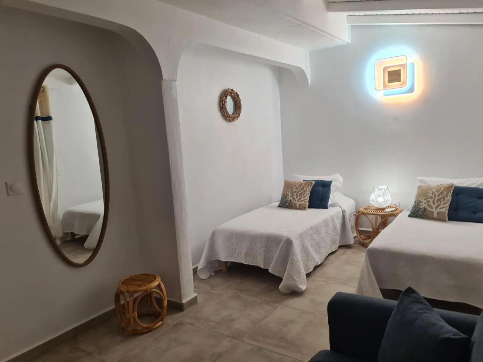 Bed in LA BERCEUSE CREOLE