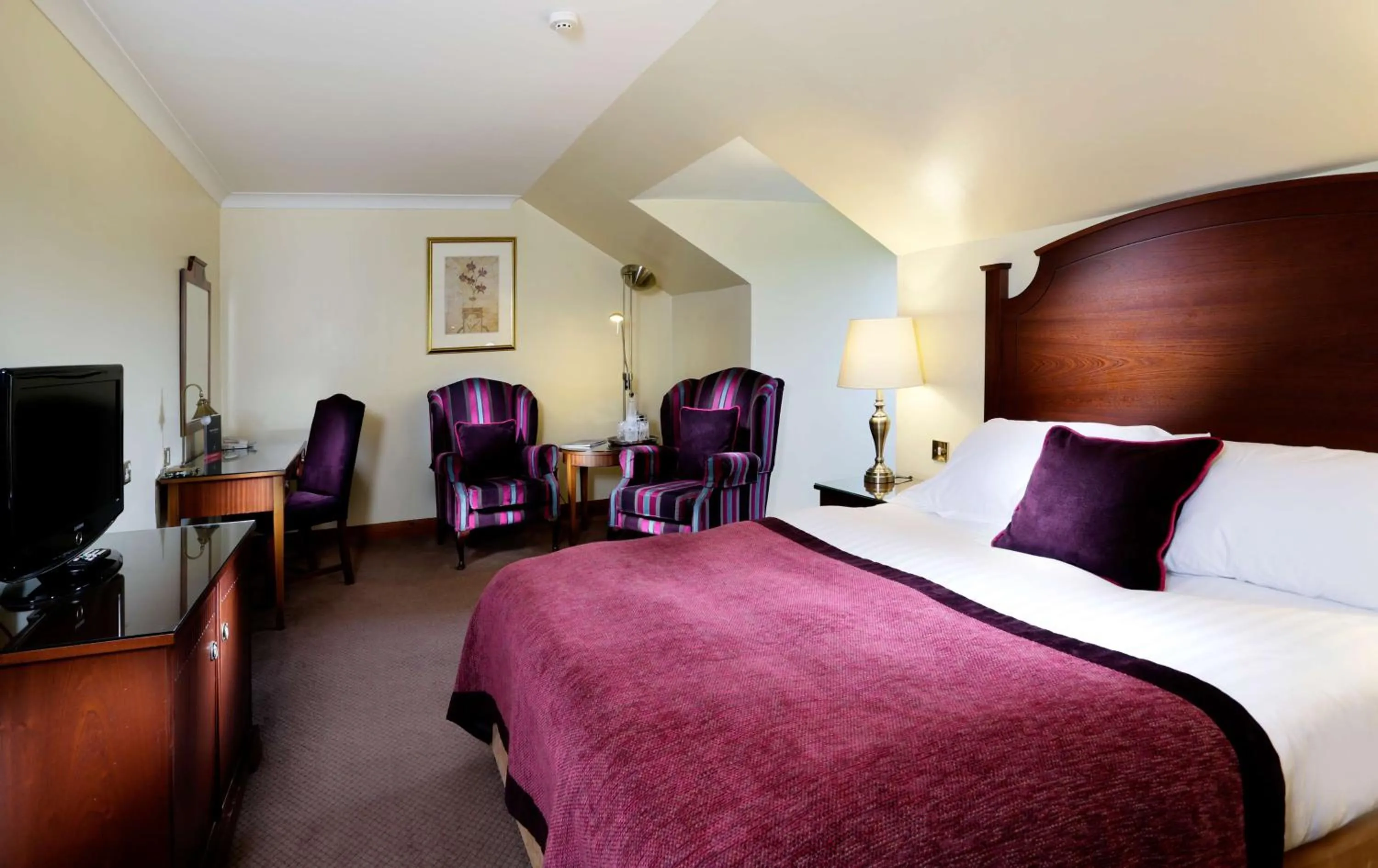 Bedroom, Bed in Macdonald Inchyra Hotel & Spa