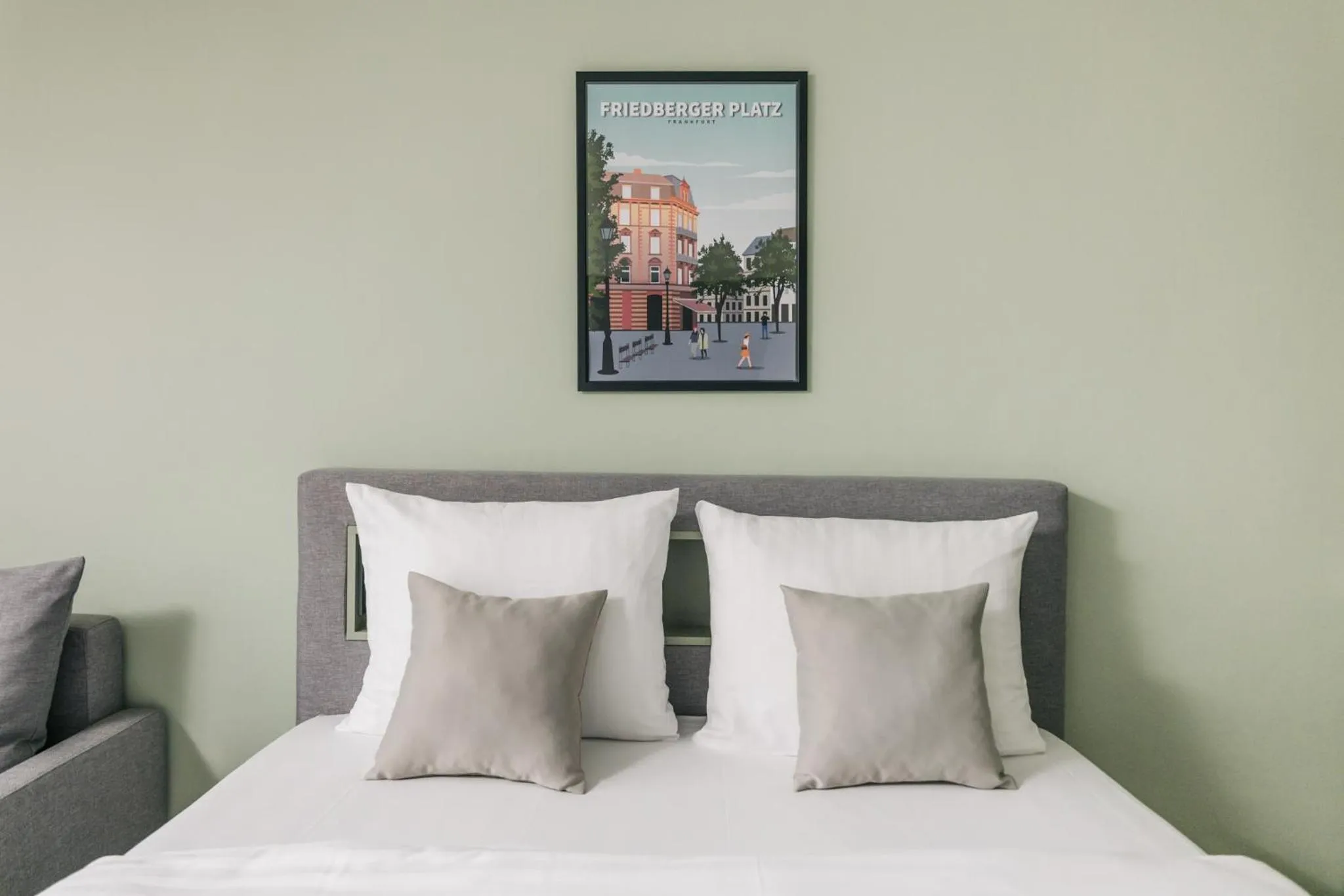 Bed in Homaris Apartments Frankfurt