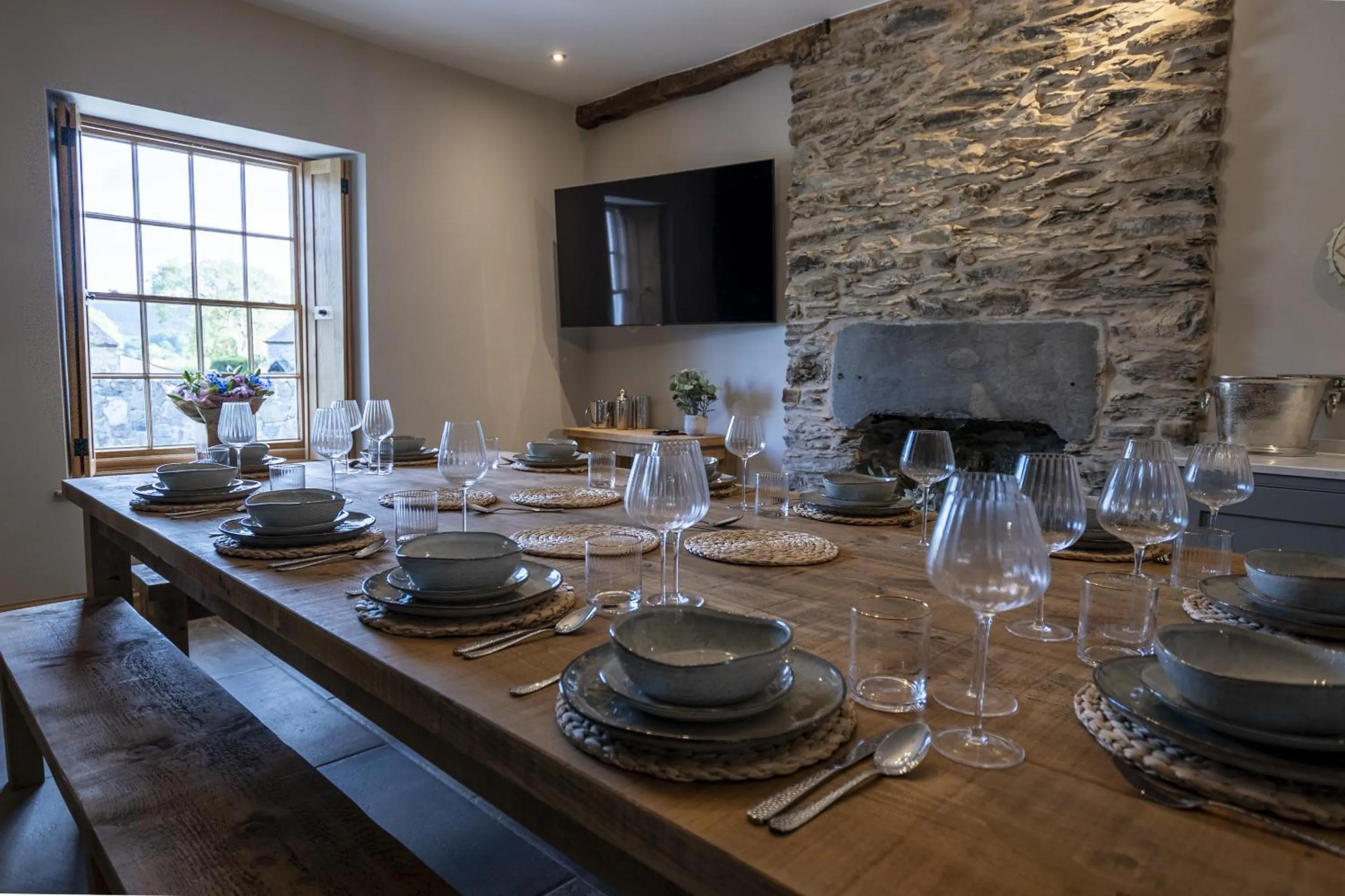 Dining area in Pen Isa’r Llan