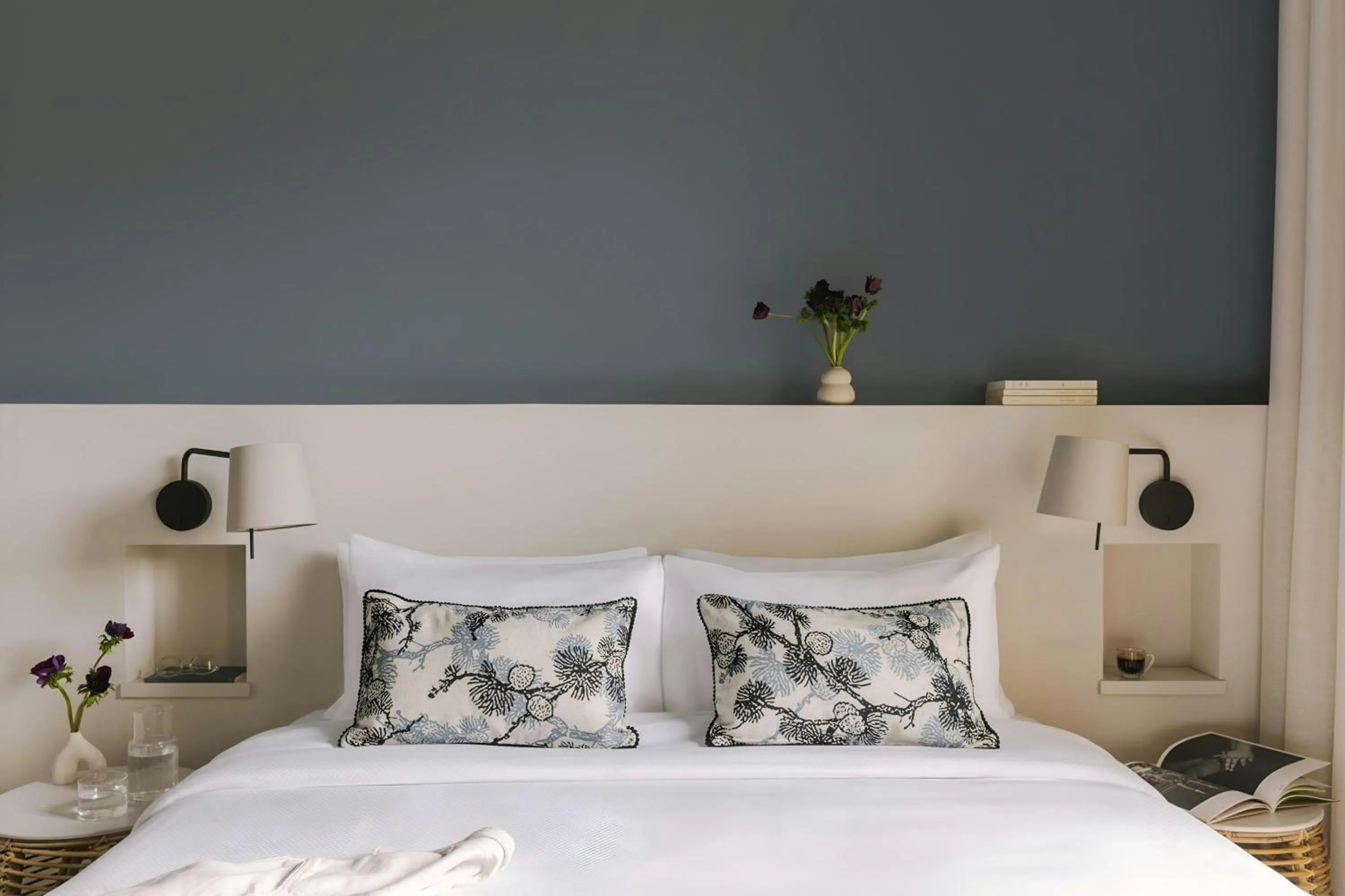 Bedroom, Bed in Yelo Mozart Hotel Les Musiciens, Sonder by Marriott Bonvoy