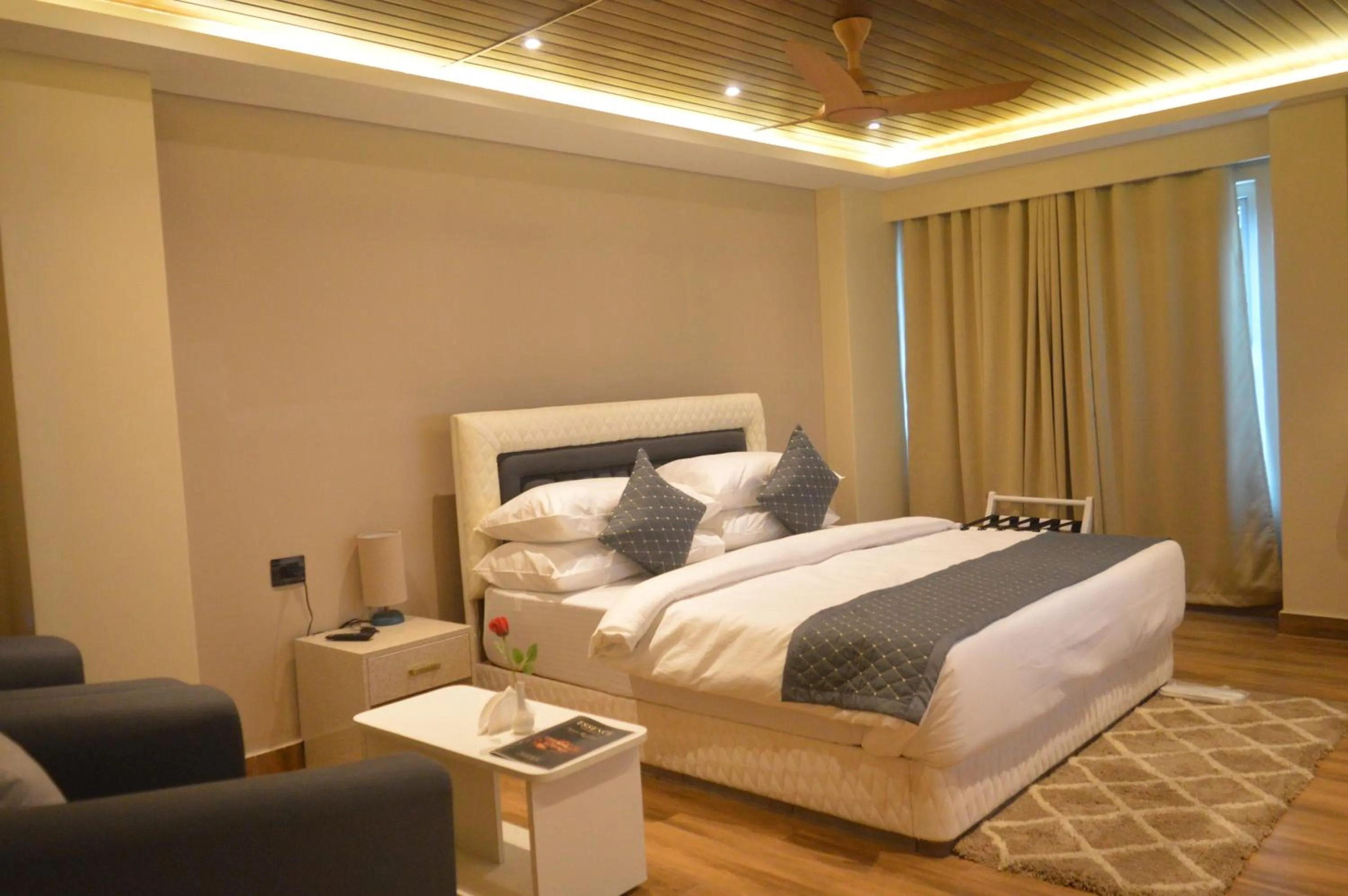 Bed in ESSENCE GRANDEUR