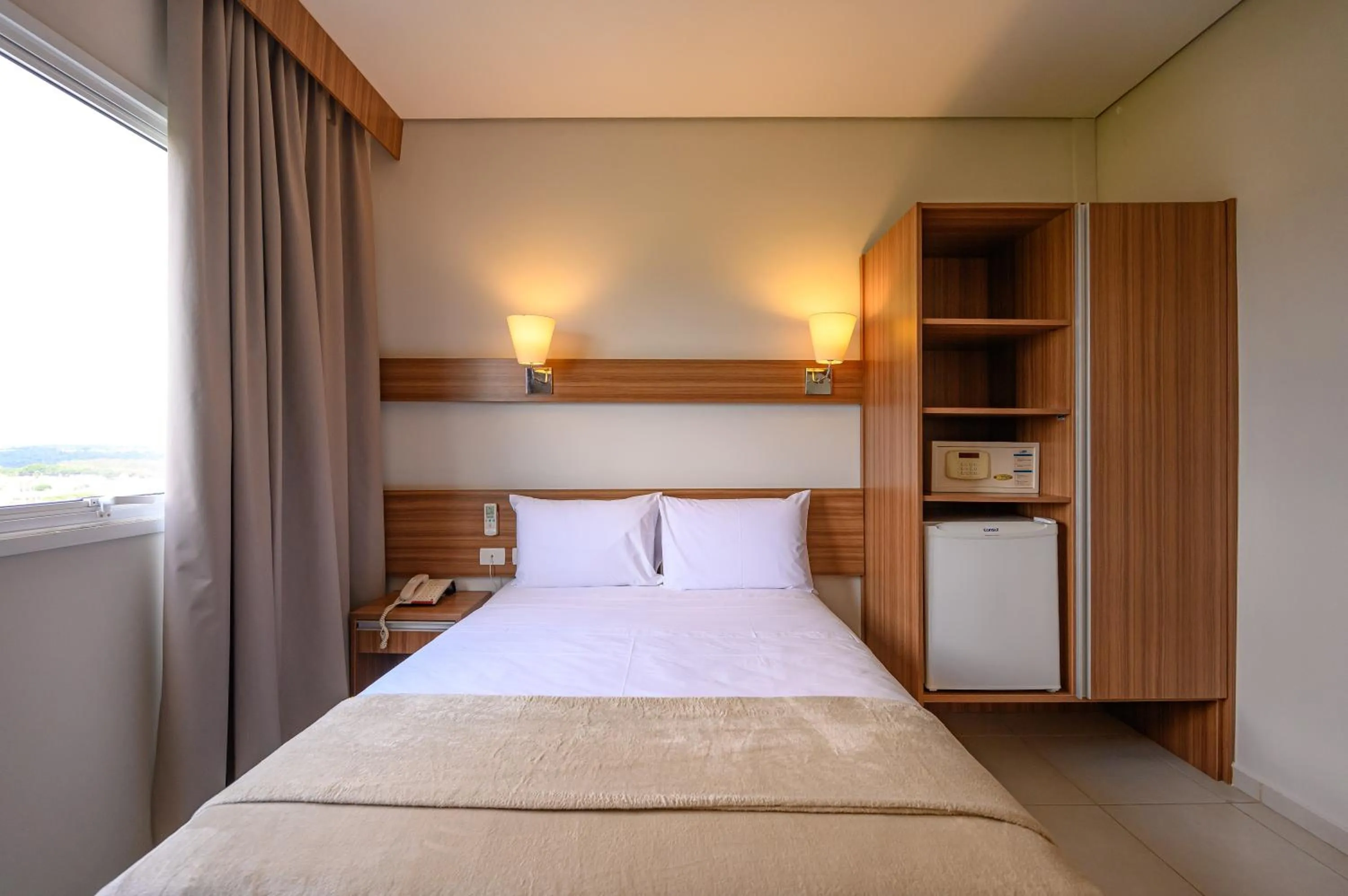 Bed in UniHotel Salto