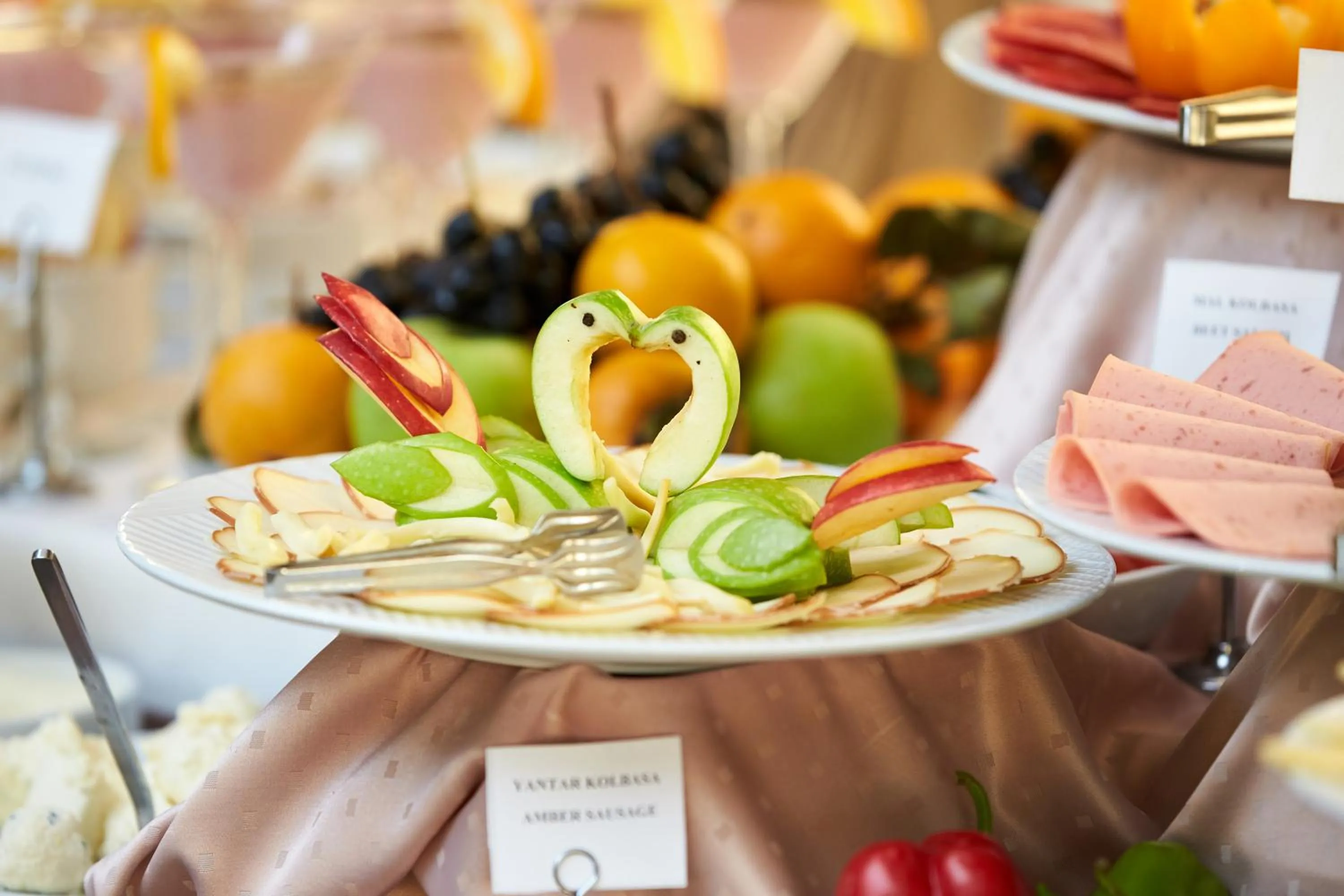 Breakfast in Boulevard Side Hotel