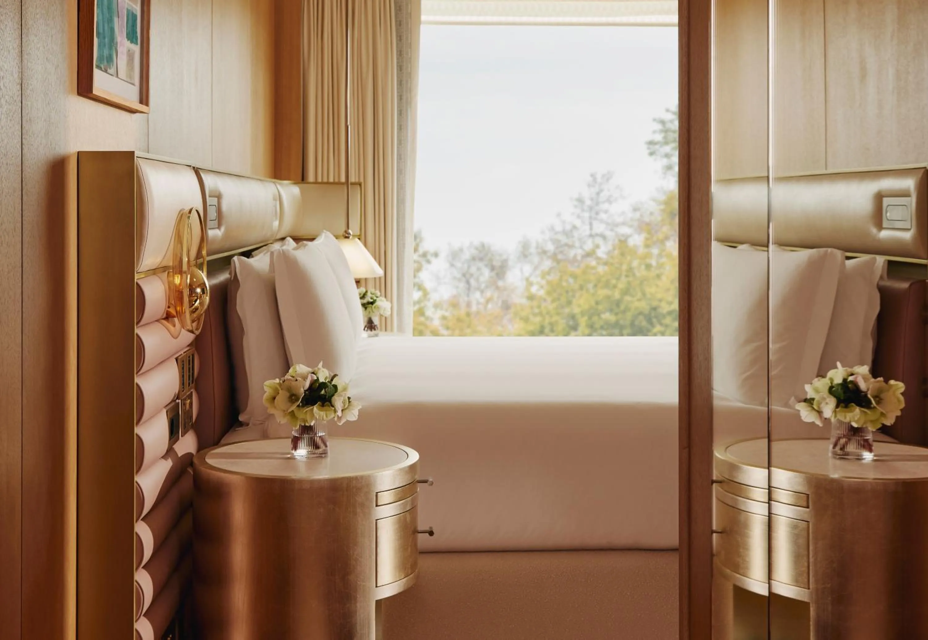 Bedroom, Bed in The Emory, Maybourne