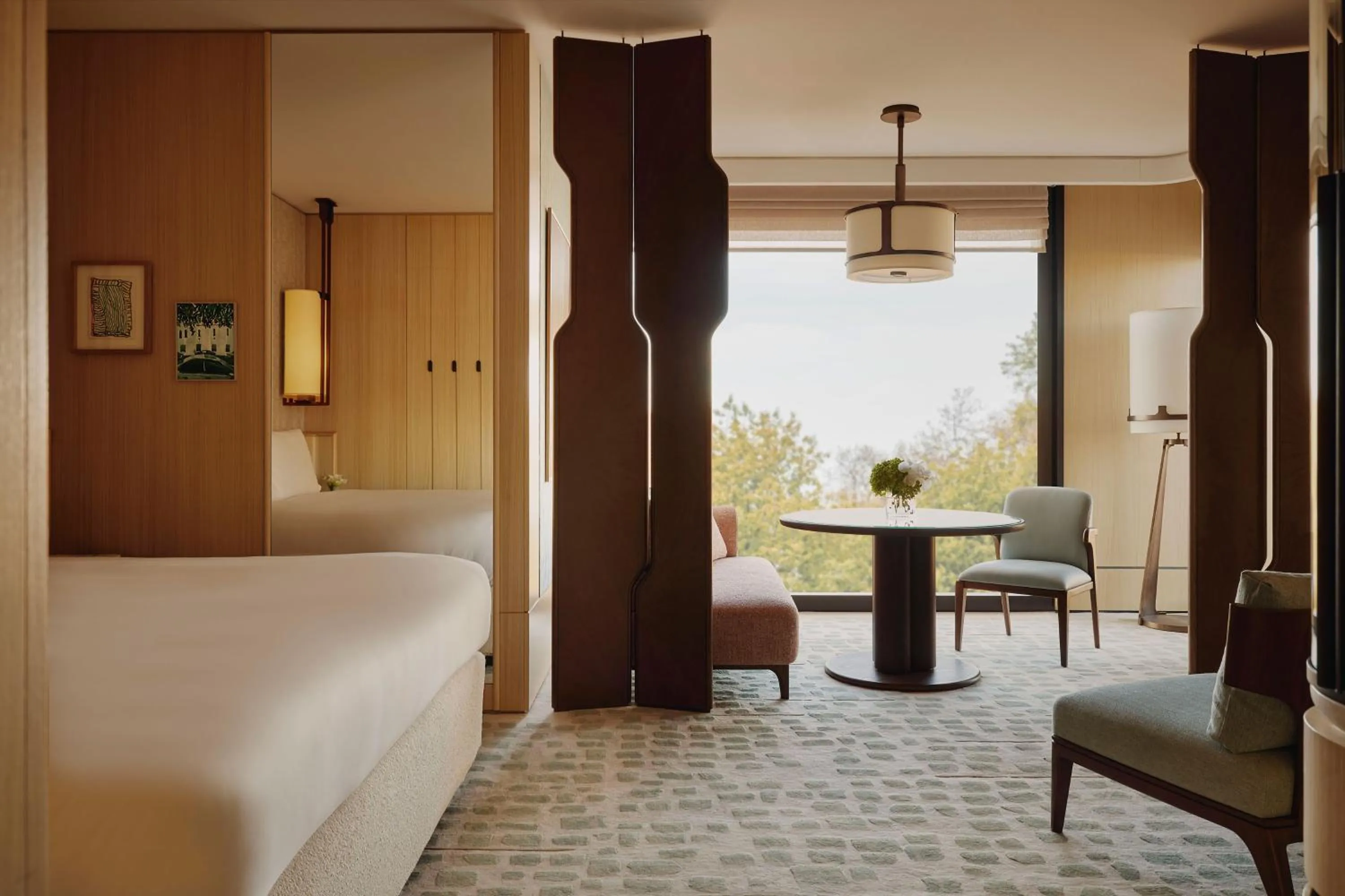 Seating area, Bed in The Emory, Maybourne