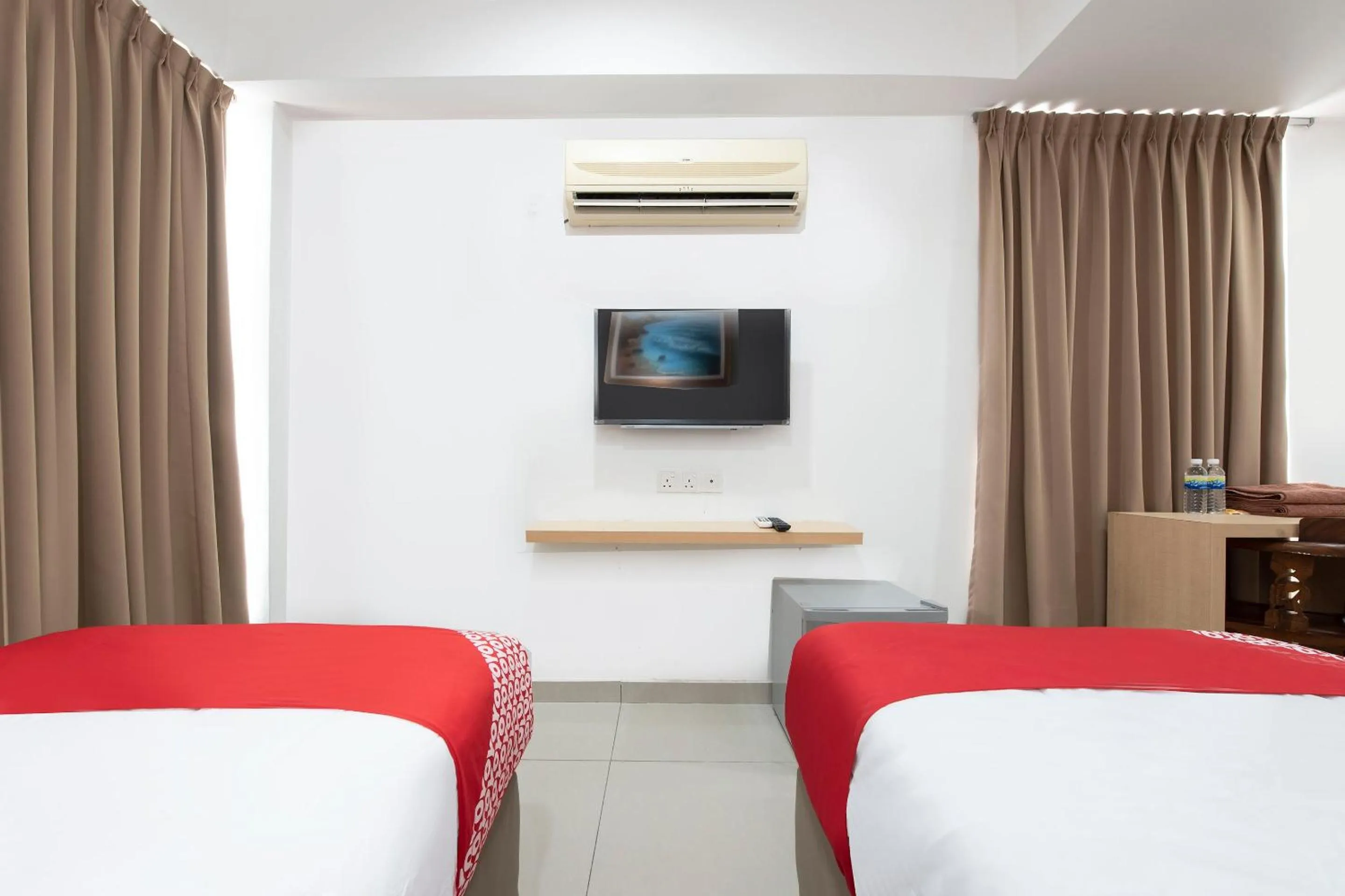 View (from property/room), Bed in Sg Rengit City Resort 3