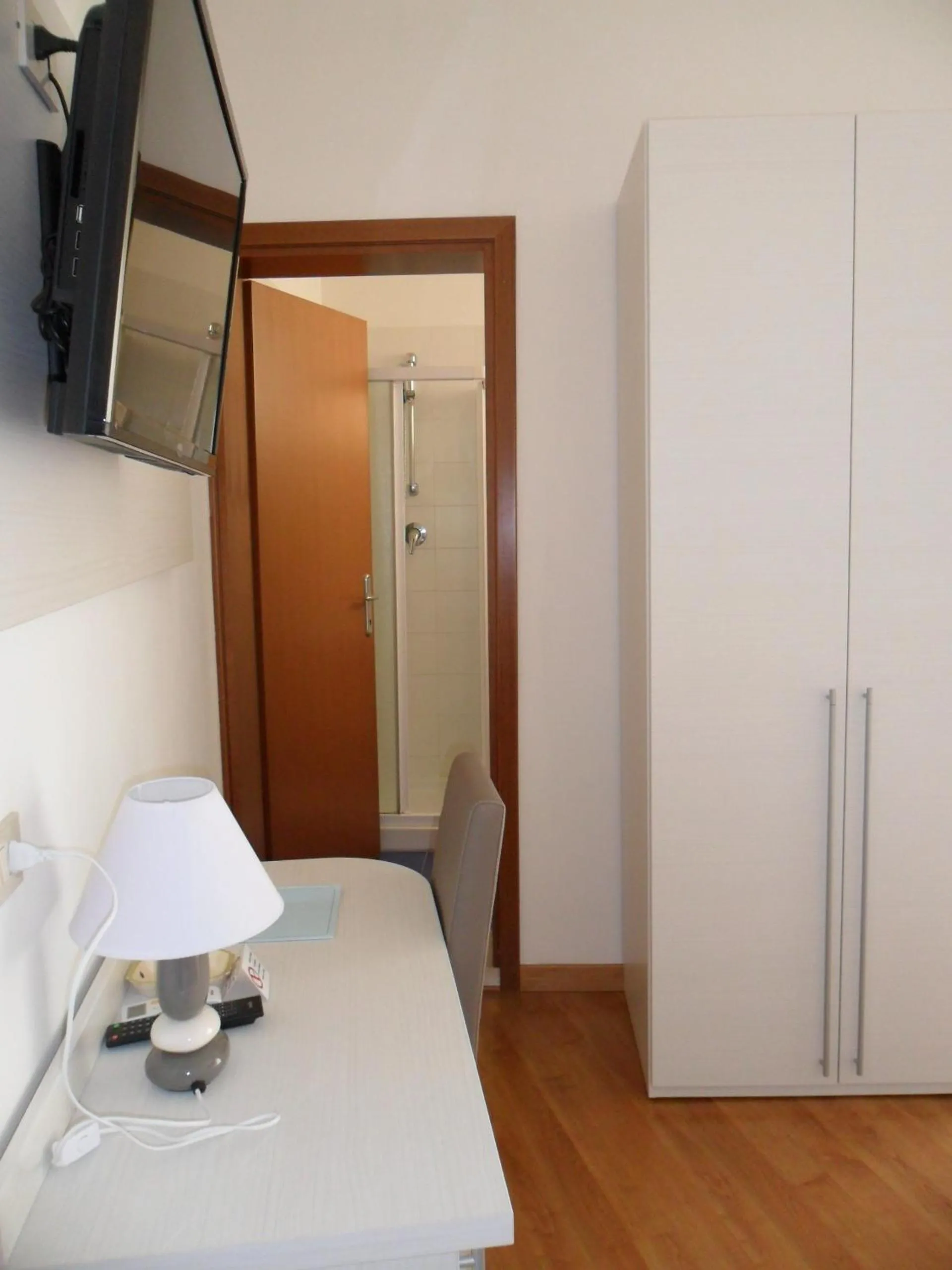 Bedroom, Bed in Hotel Telenia