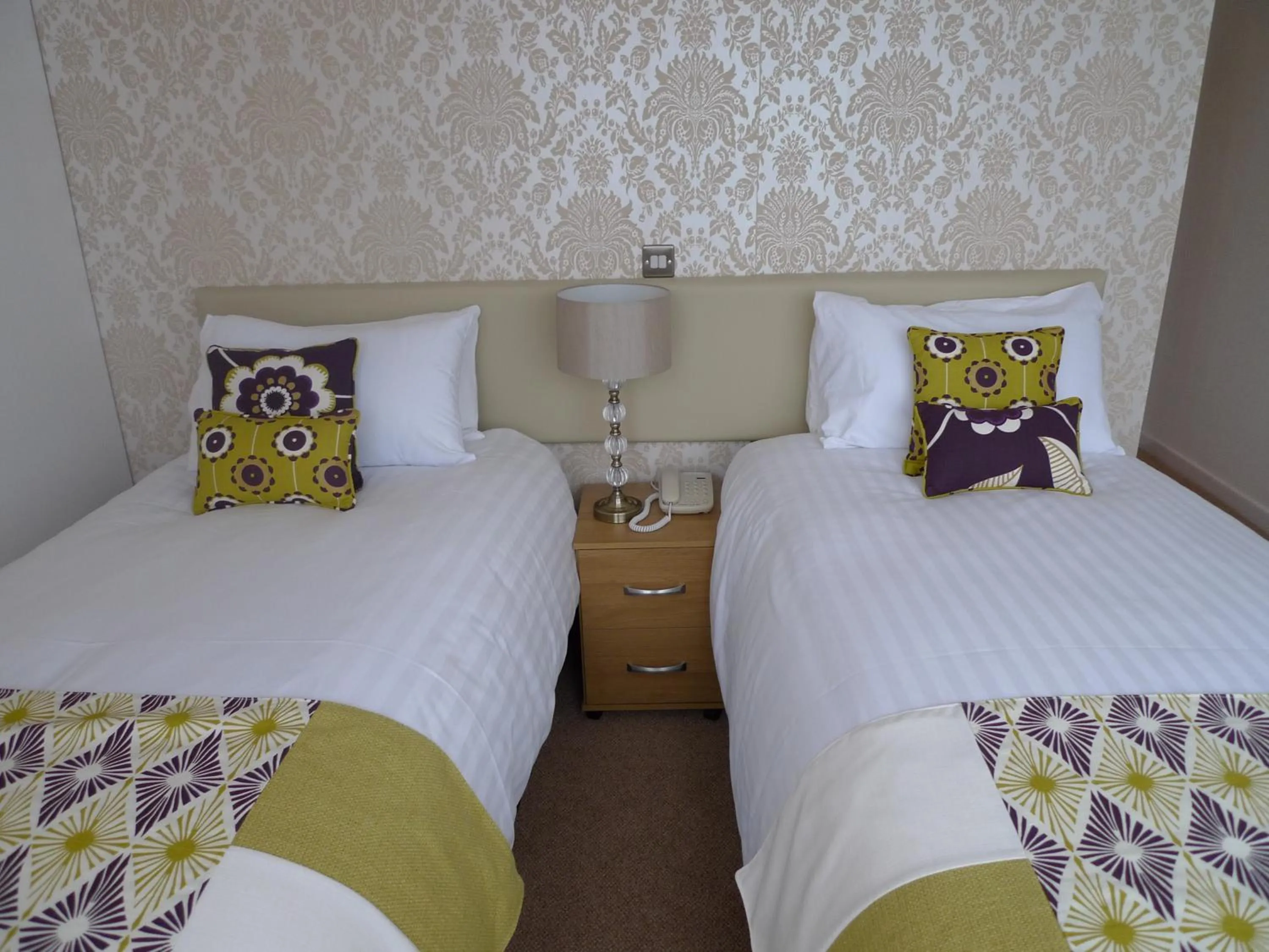 Bedroom, Bed in Ashburnham Hotel