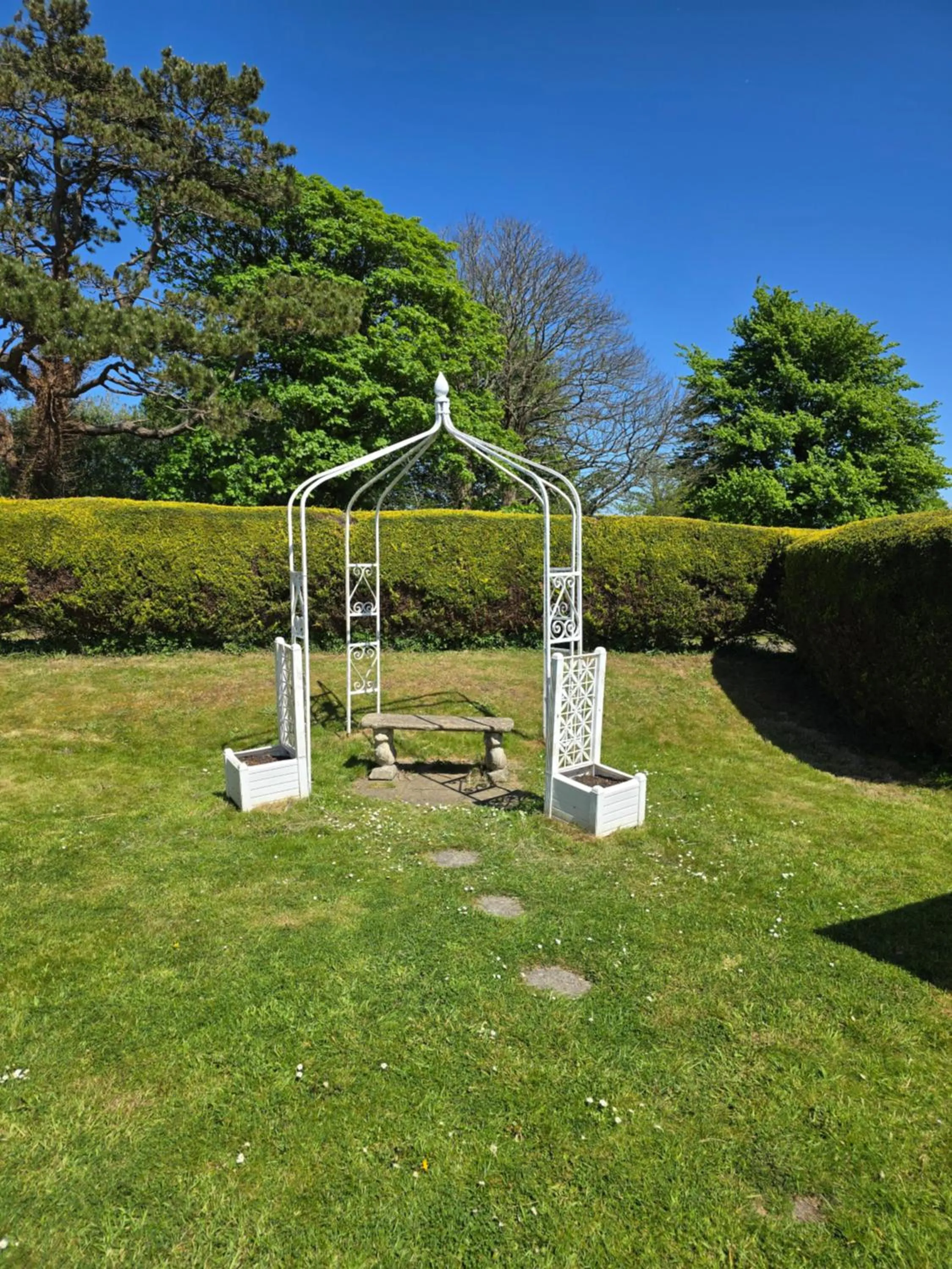 Garden in Ashburnham Hotel