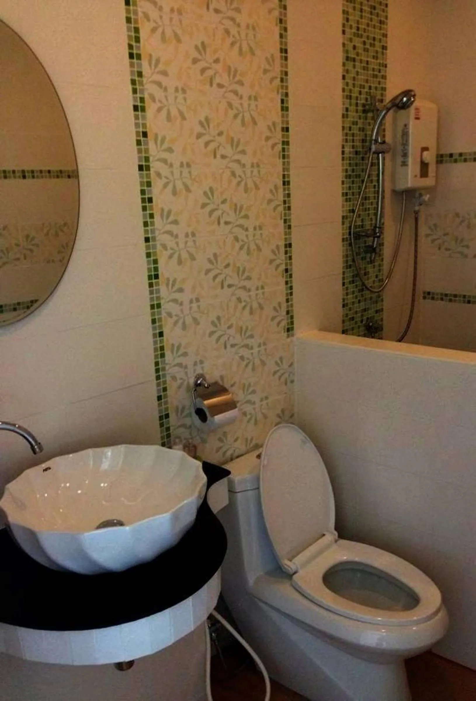 Bathroom in Saranya River House สรัญญาริเวอร์เฮาส์