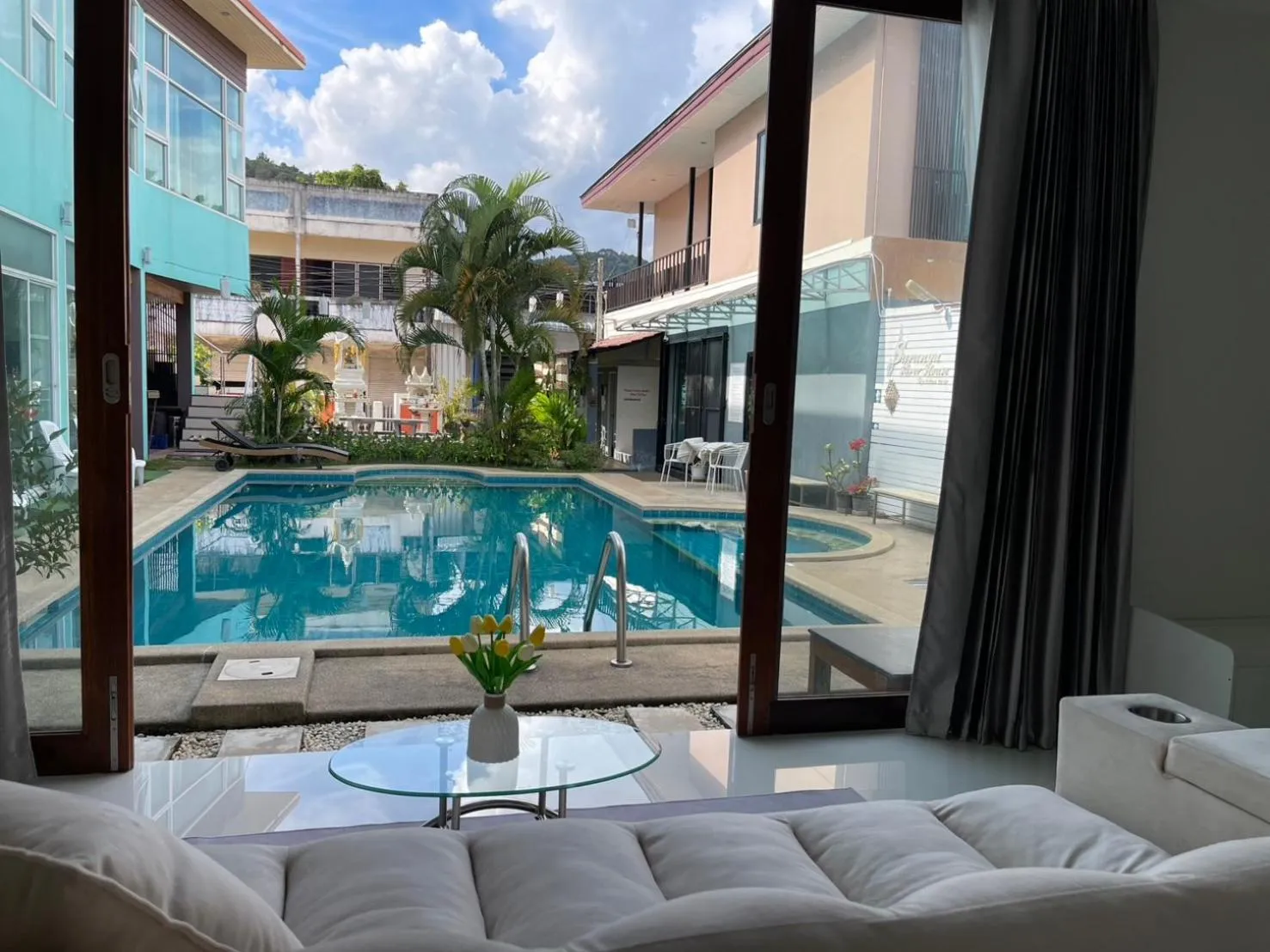 Swimming pool in Saranya River House สรัญญาริเวอร์เฮาส์