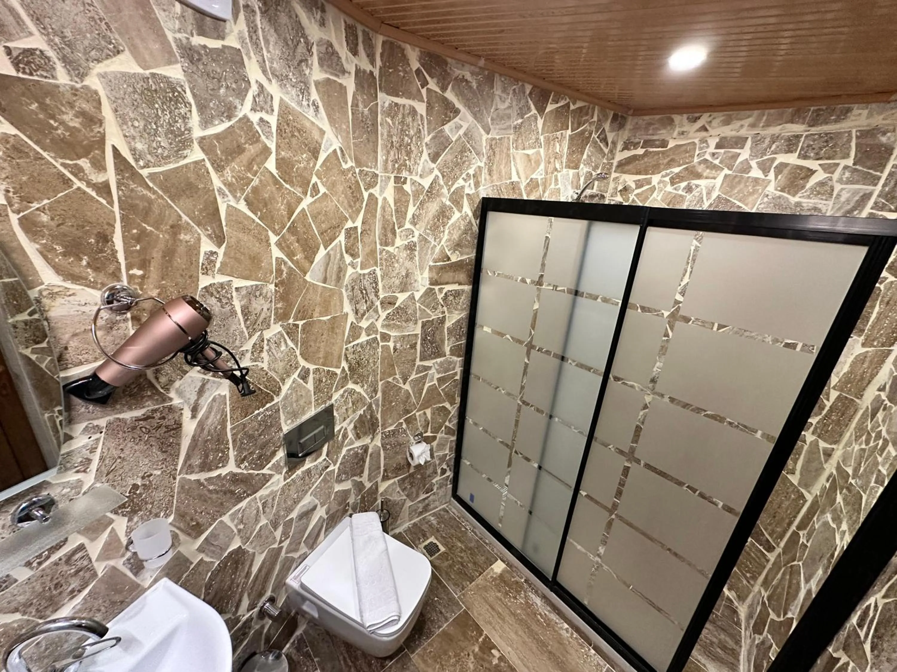 Shower in Turan Cappadocia Cave